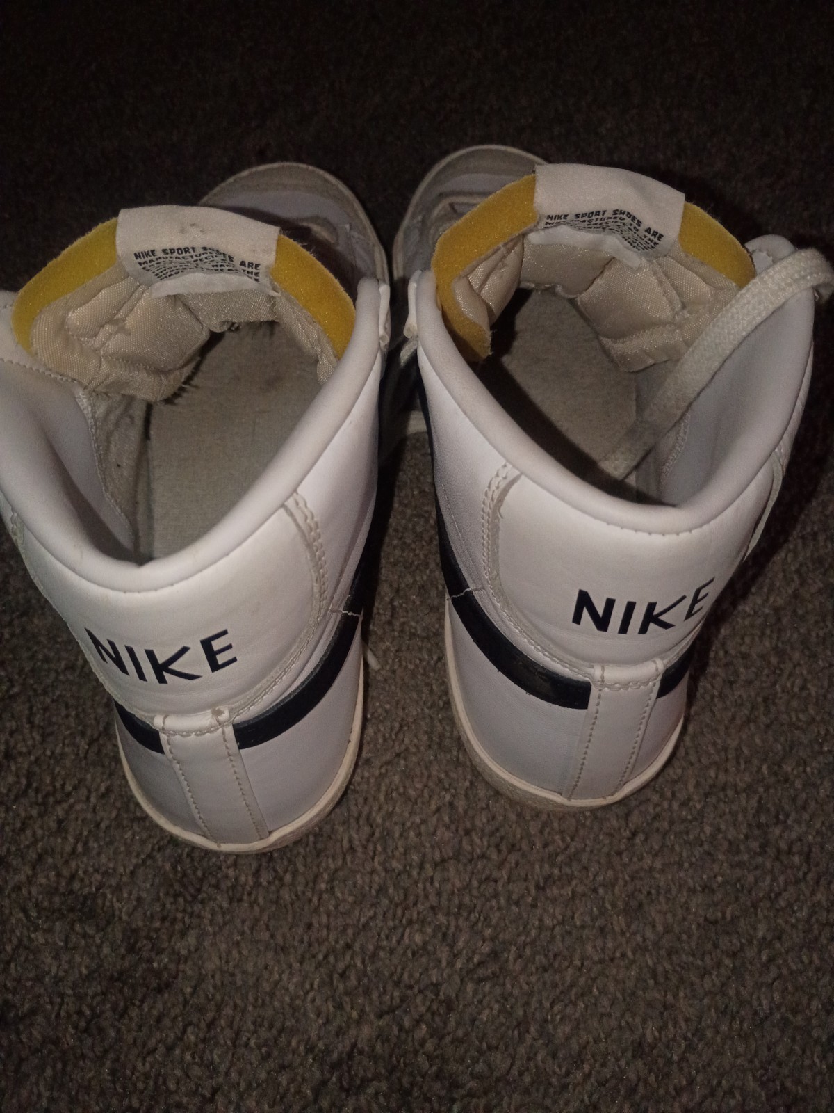 Size 9 women’s- Nike Blazer ’77 Vintage Mid White