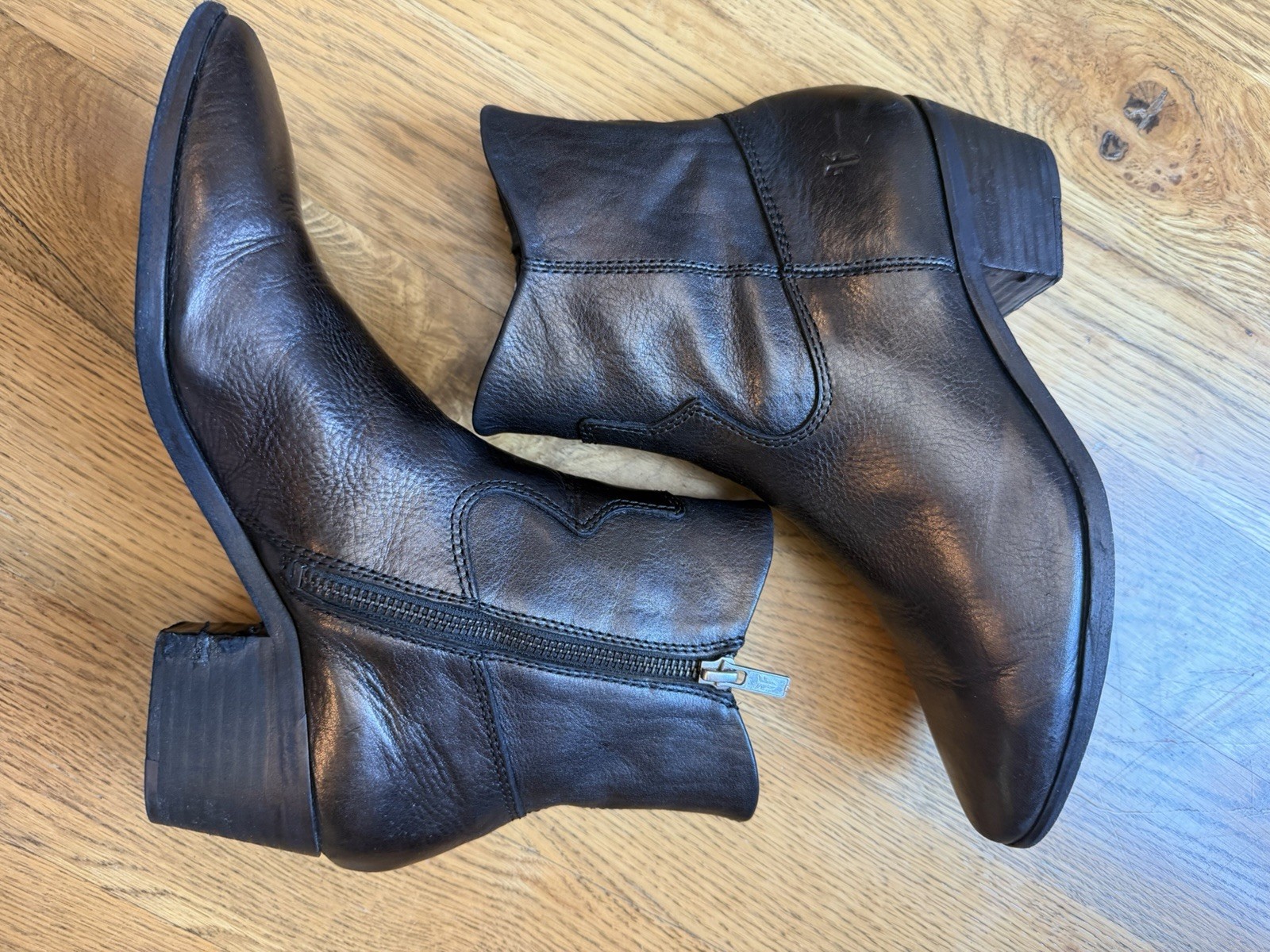 Frye Women’s Short Leather Booties Black-Size: 7.5M Block Heel Zip Up
