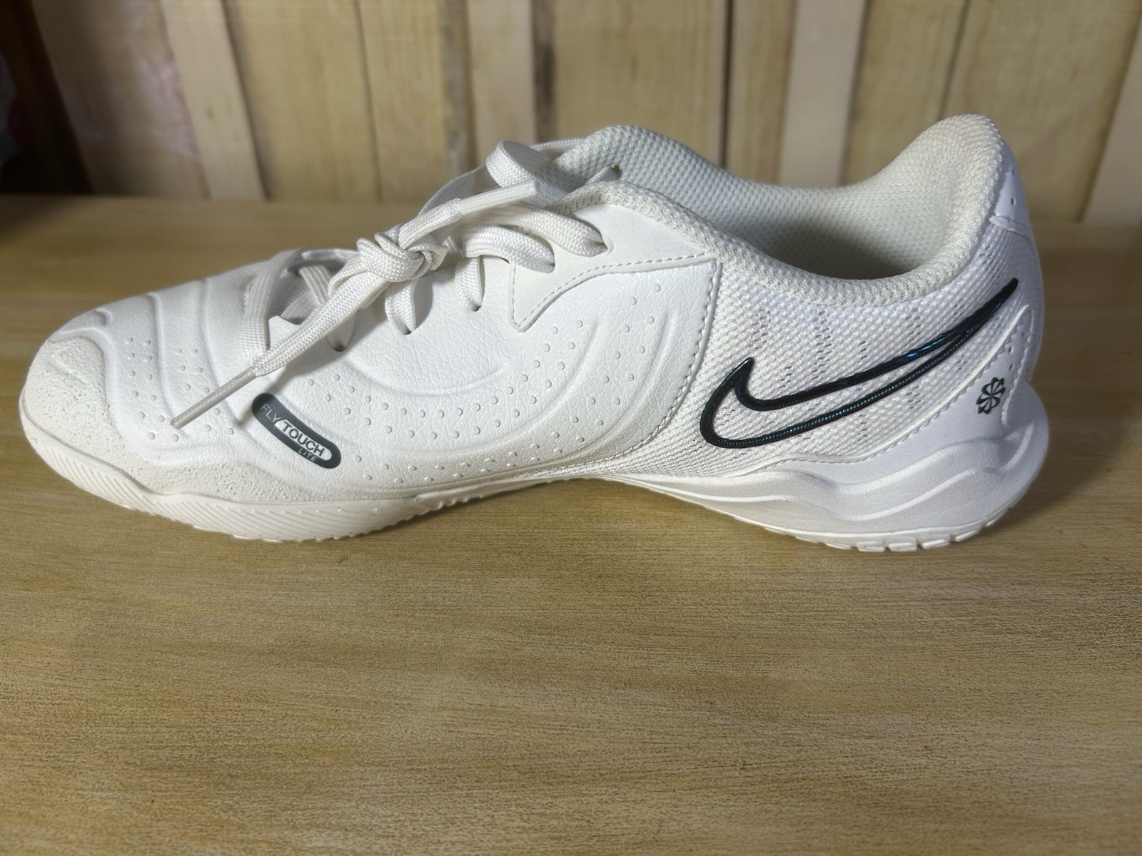 Nike Tiempo Legend 10 Academy 1C Pearl Women’s Size 6 New No Box
