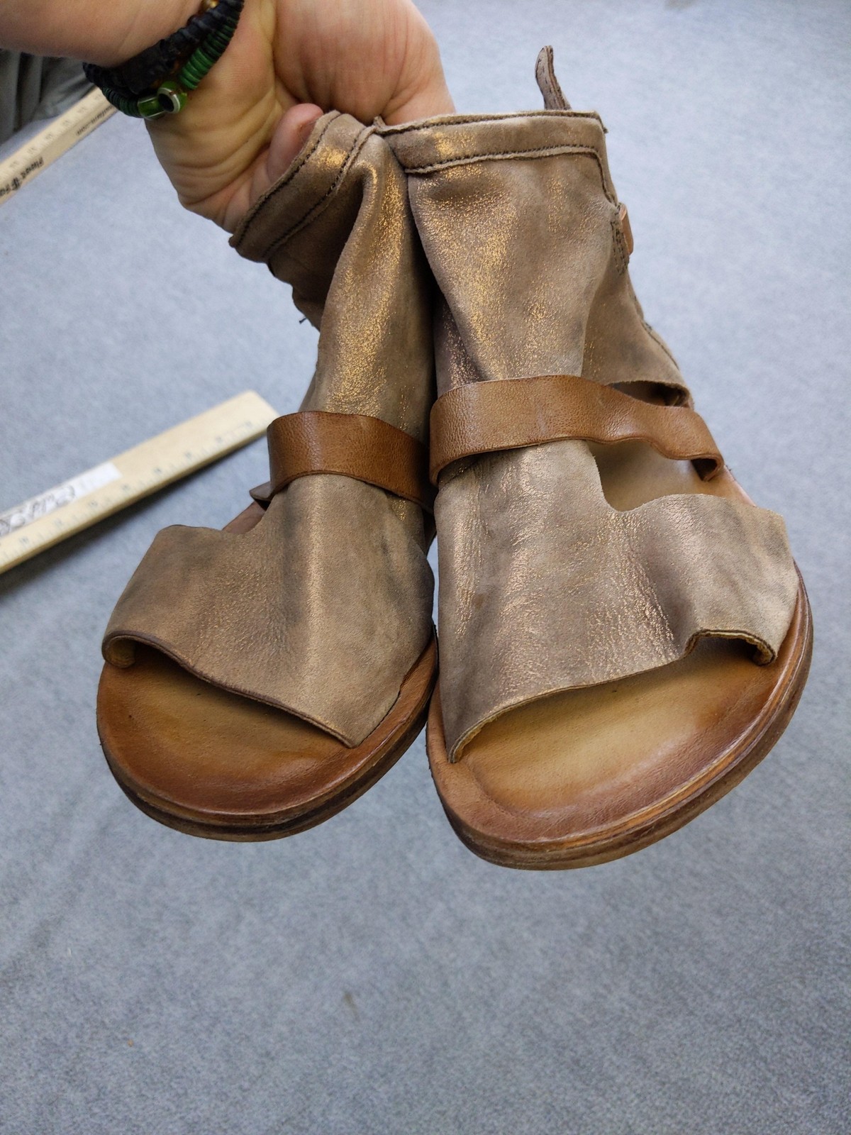 Miz Mooz Sandals Shoes Womens 7.5 38 Brown Leather Gladiator Zip Strappy Flat