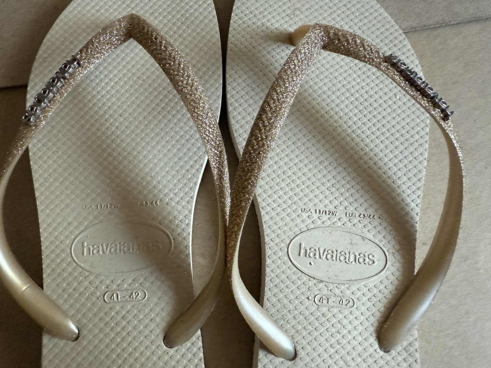 Havaianas Slim Iridescent Golden Sand w/Matching Gold Straps EU41-42 – NEW