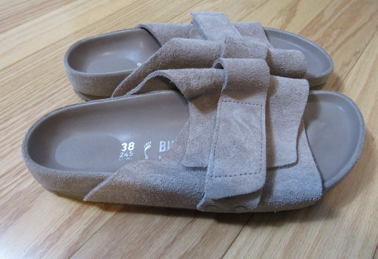 New Birkenstock $200 Kyoto Suede Leather Sandals Grey Taupe 38 Medium/Narrow
