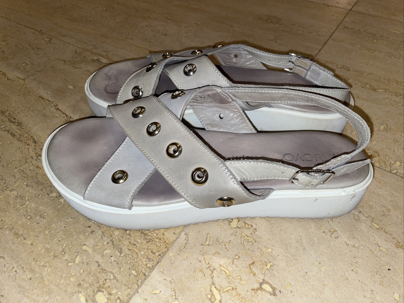 Inuovo Womens Solid Platform Slip On Slingback Buckle Sandals 40 US 9/9.5