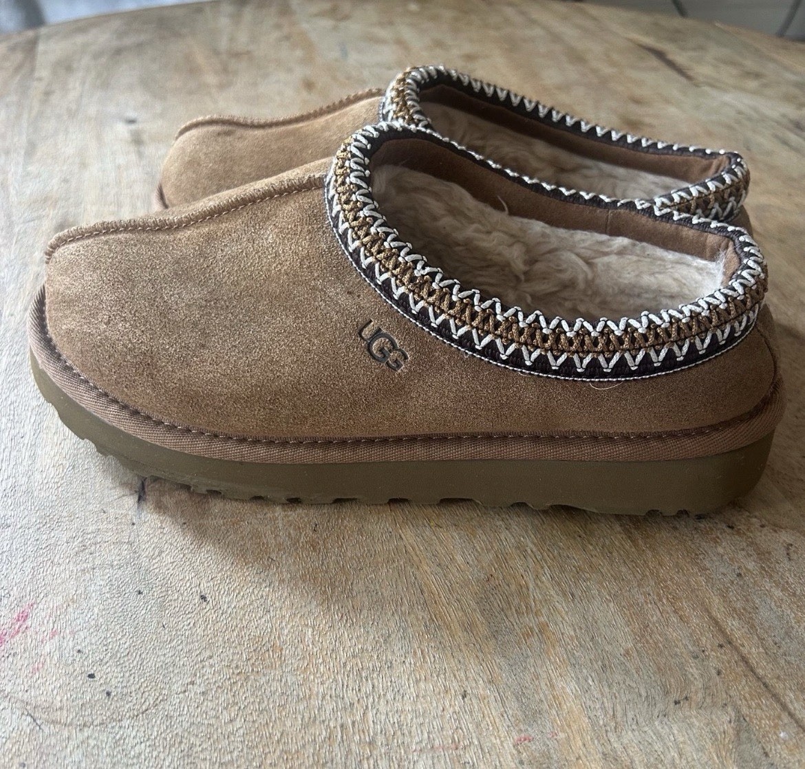 UGG Tasman Women’s 7 Brown Suede Shearling-Lined Slip-On Slippers