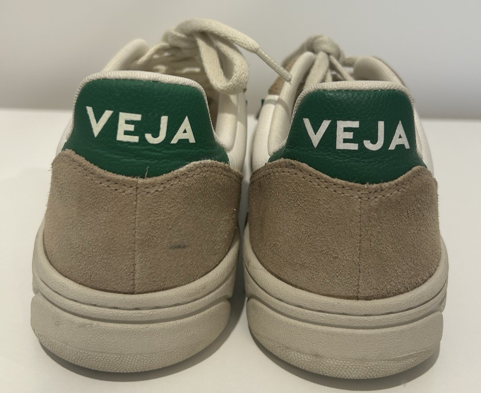 VEJA V-10 Women’s US 7 EU 38 White Beige Green Leather Suede Sneakers