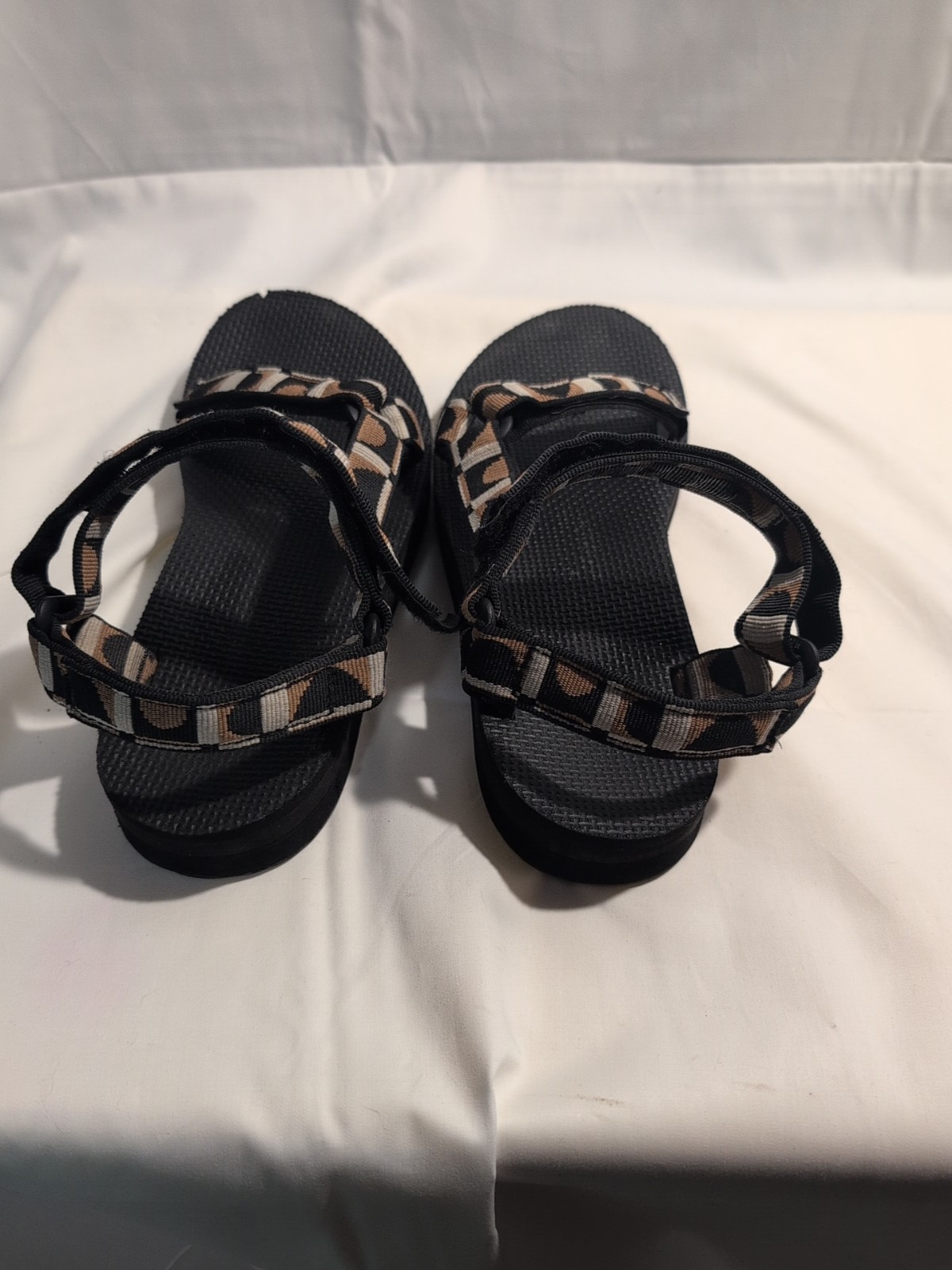 Teva Midform Women’s Universal Sandal Size 9
