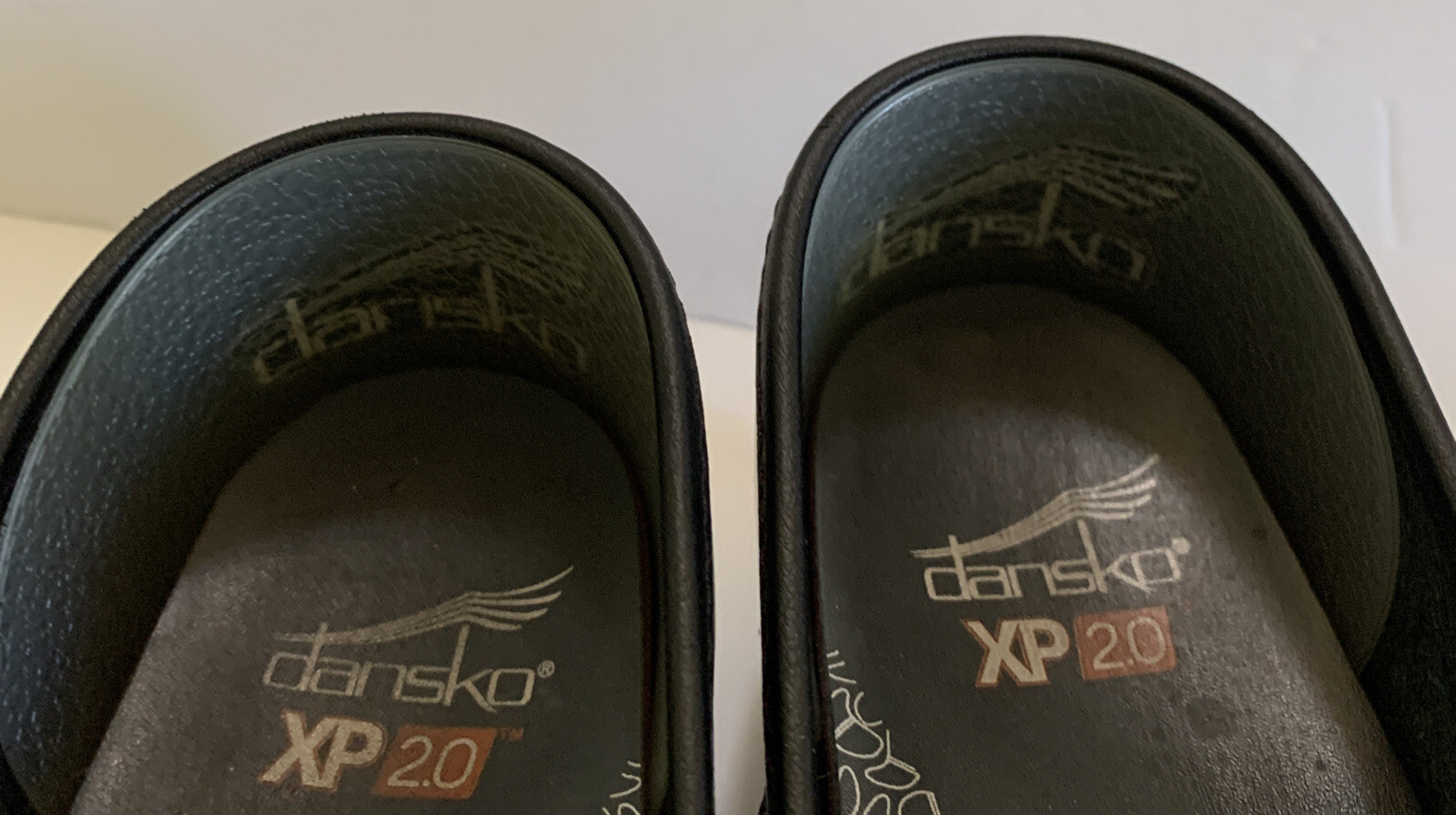 Dansko XP 20 Silver Black Clogs Comfort Shoes 38 US Size 7.5 Or 8 SEE PHOTOS