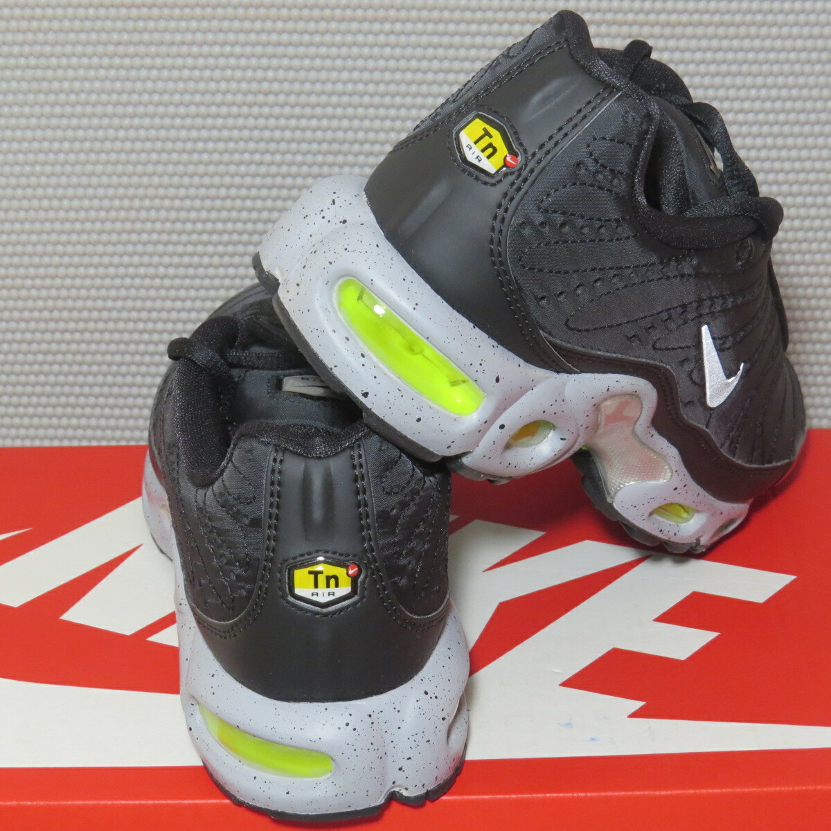 Nike Air Max Plus Premium Black Matte 815994-003 Size Mens 6 – Womens 7.5 NIB