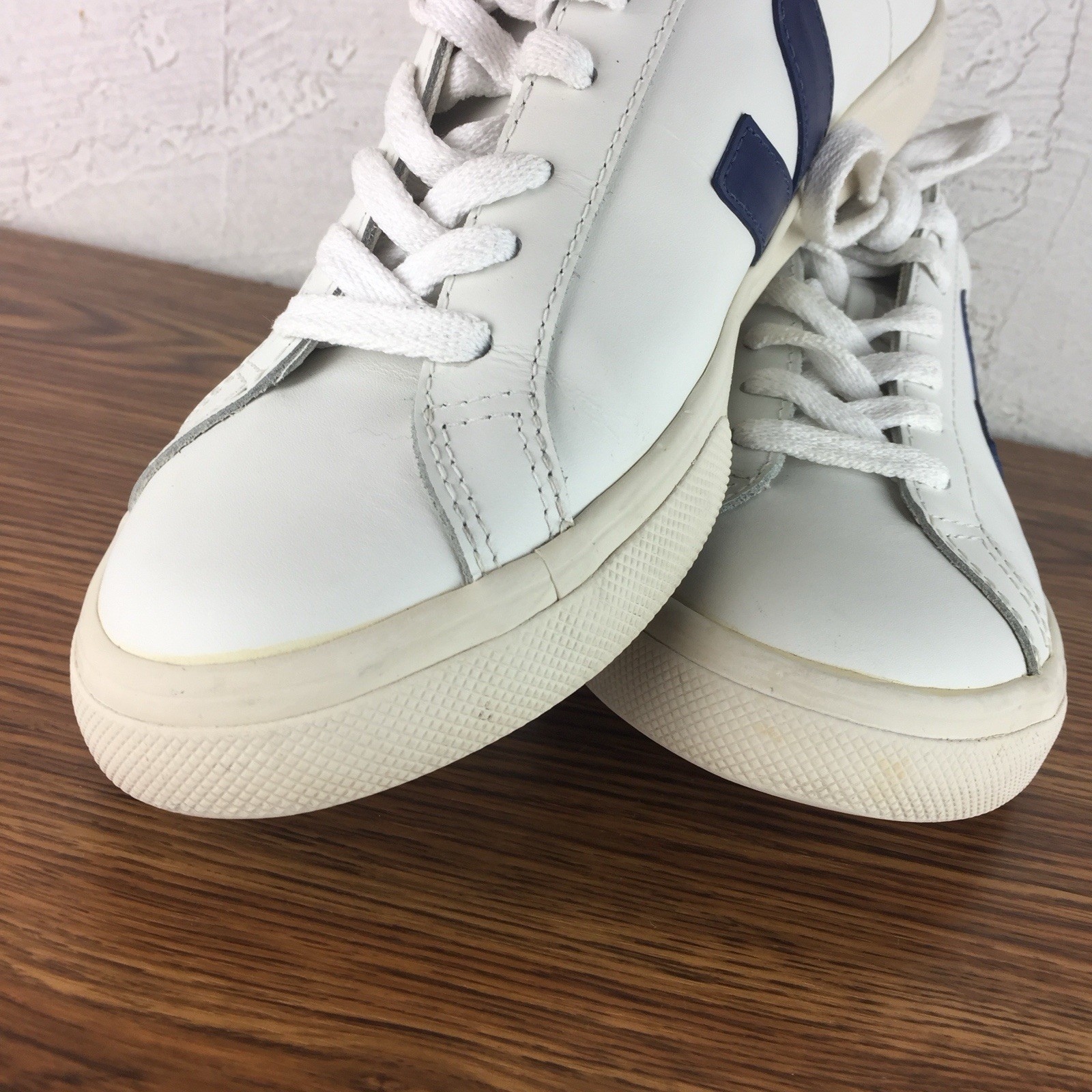 Veja Womens Esplar Leather Sneakers White/Blue US 8.5/ EU 40 Lace -Up Trainers
