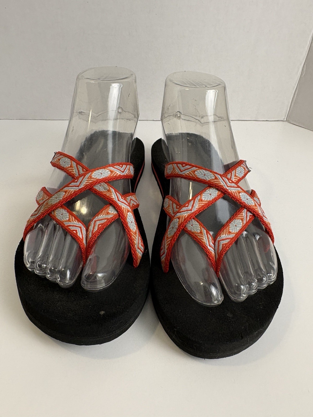 Teva Olowahu Women’s Sandals Size 6 Strappy Cushioned Comfort Beach Pool Outdoor