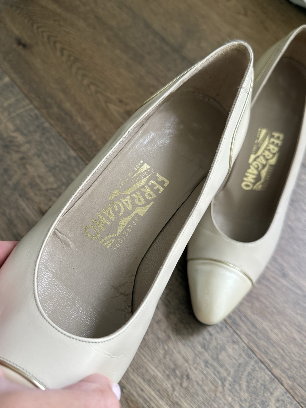 Salvatore Ferragamo vintage Leather Block Heel Pumps 8.5B. Made from calfskin.