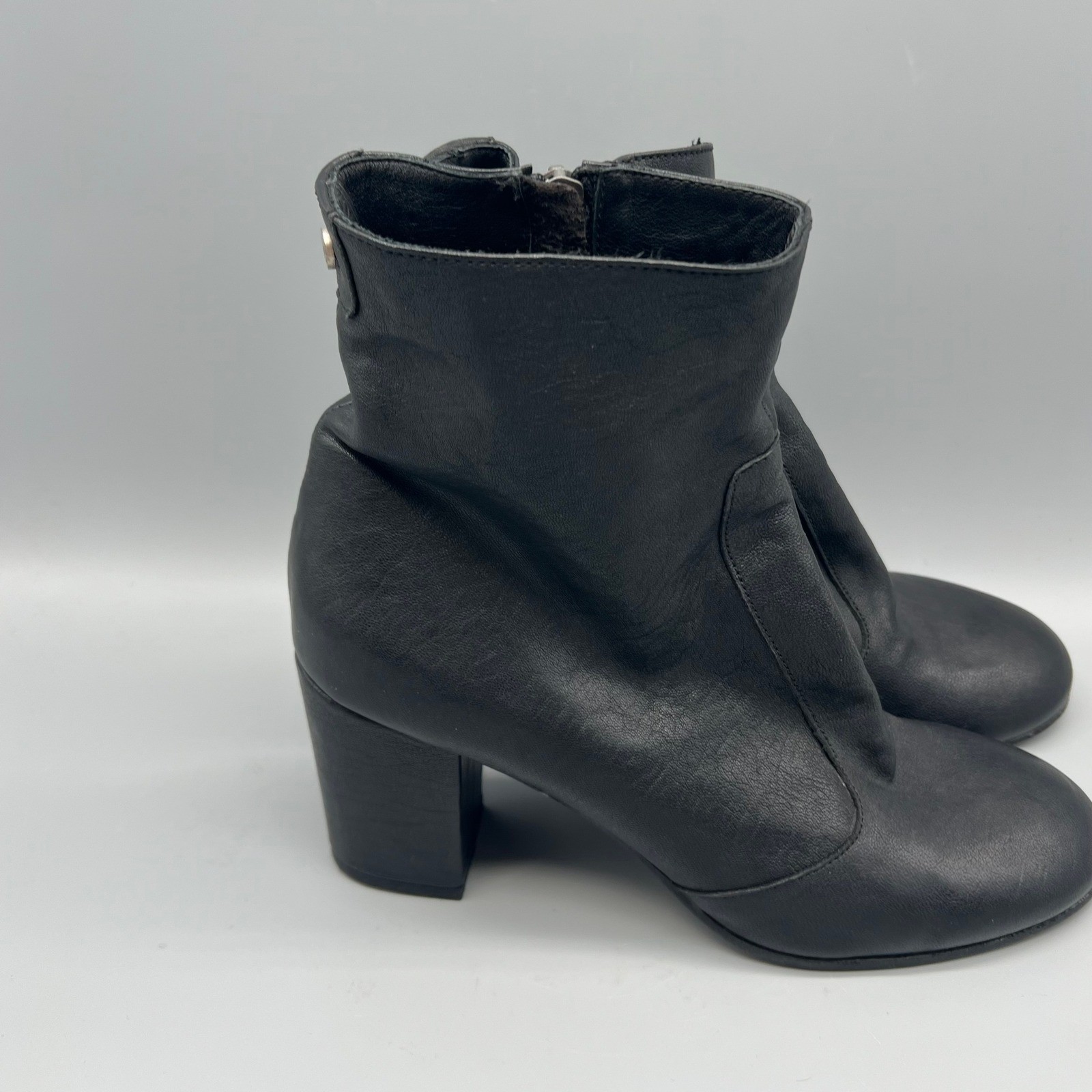 Russell & Bromley London Black Leather Ankle Boots Italy Vero Cuoio Size 41