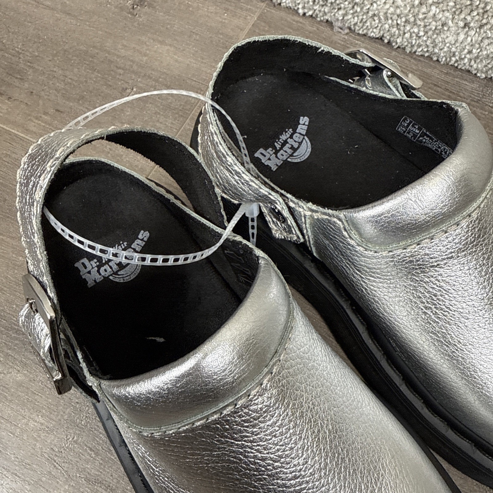 Dr. Martens Laketen Silver Leather Slingback Platform Mules Clogs Womens 5 NEW