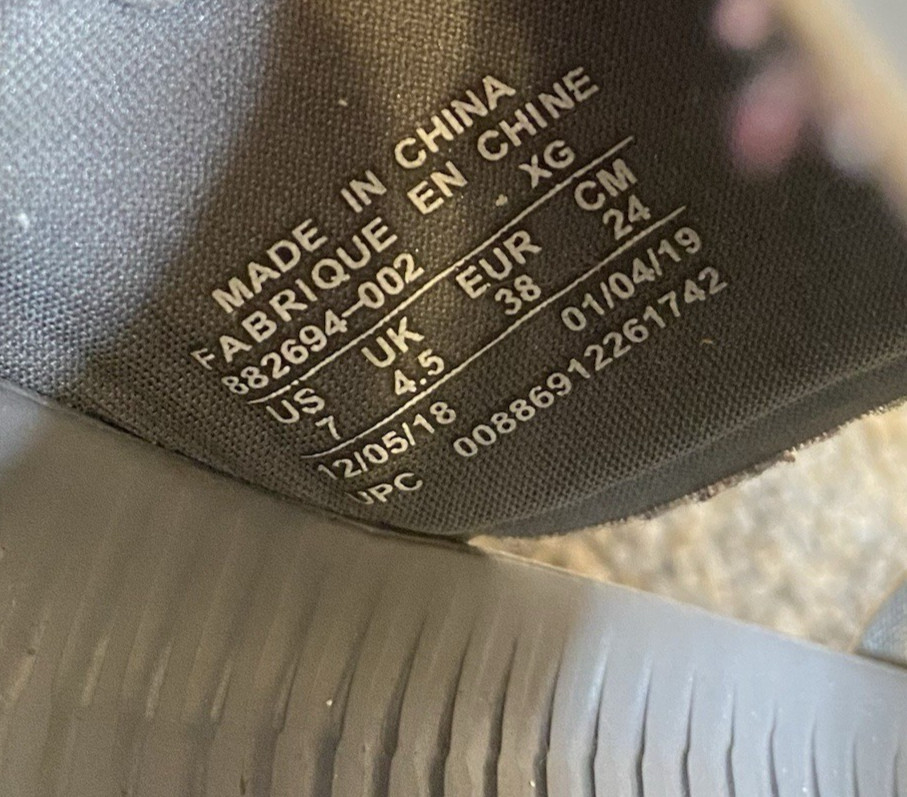 Nike Sandals Women 7M EU 38 Gray Flats Sport Casual Travel TANJUN