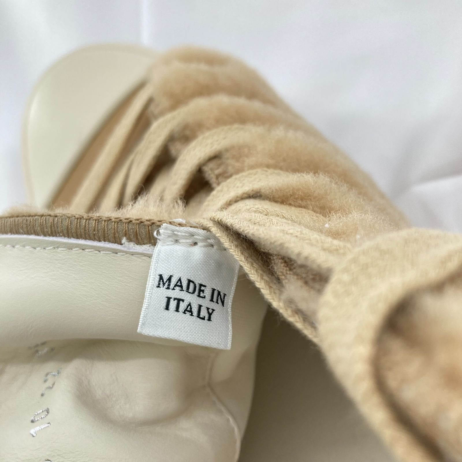Christian Dior DIORxERL B23 Boa Rabbit High-Top Sneakers #38 Beige