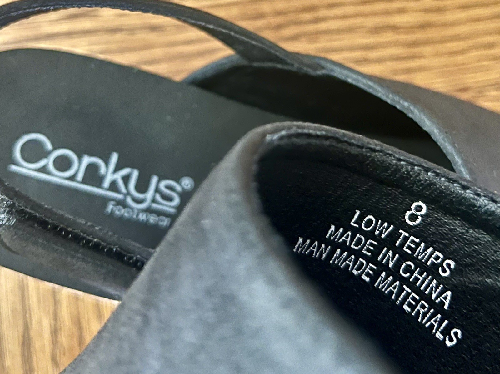 NIB! Corky’s Low Temps Black Clogs – Size 8