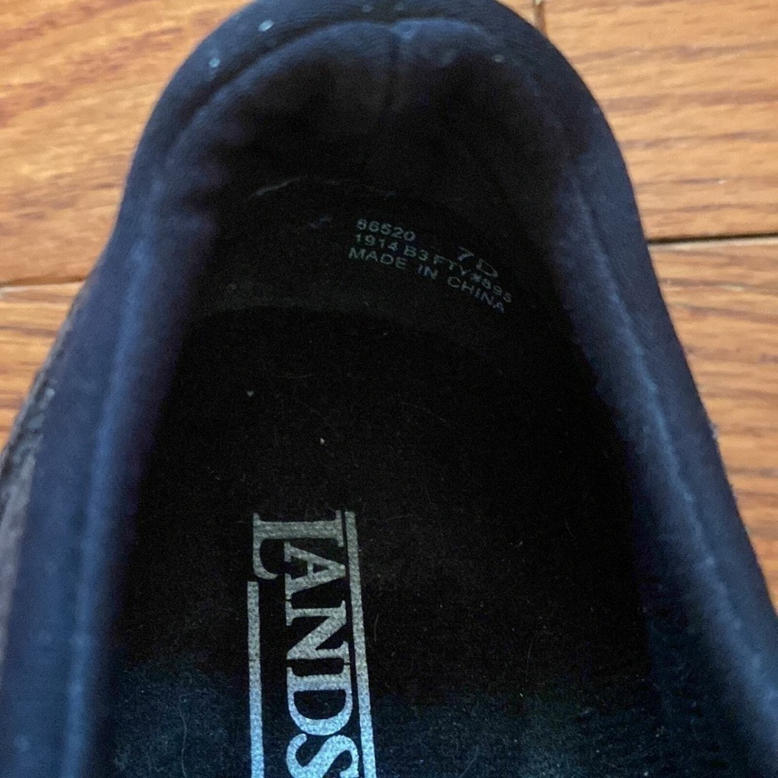 Lands End slip on women’s loafers in deep chocolate brown size 7D