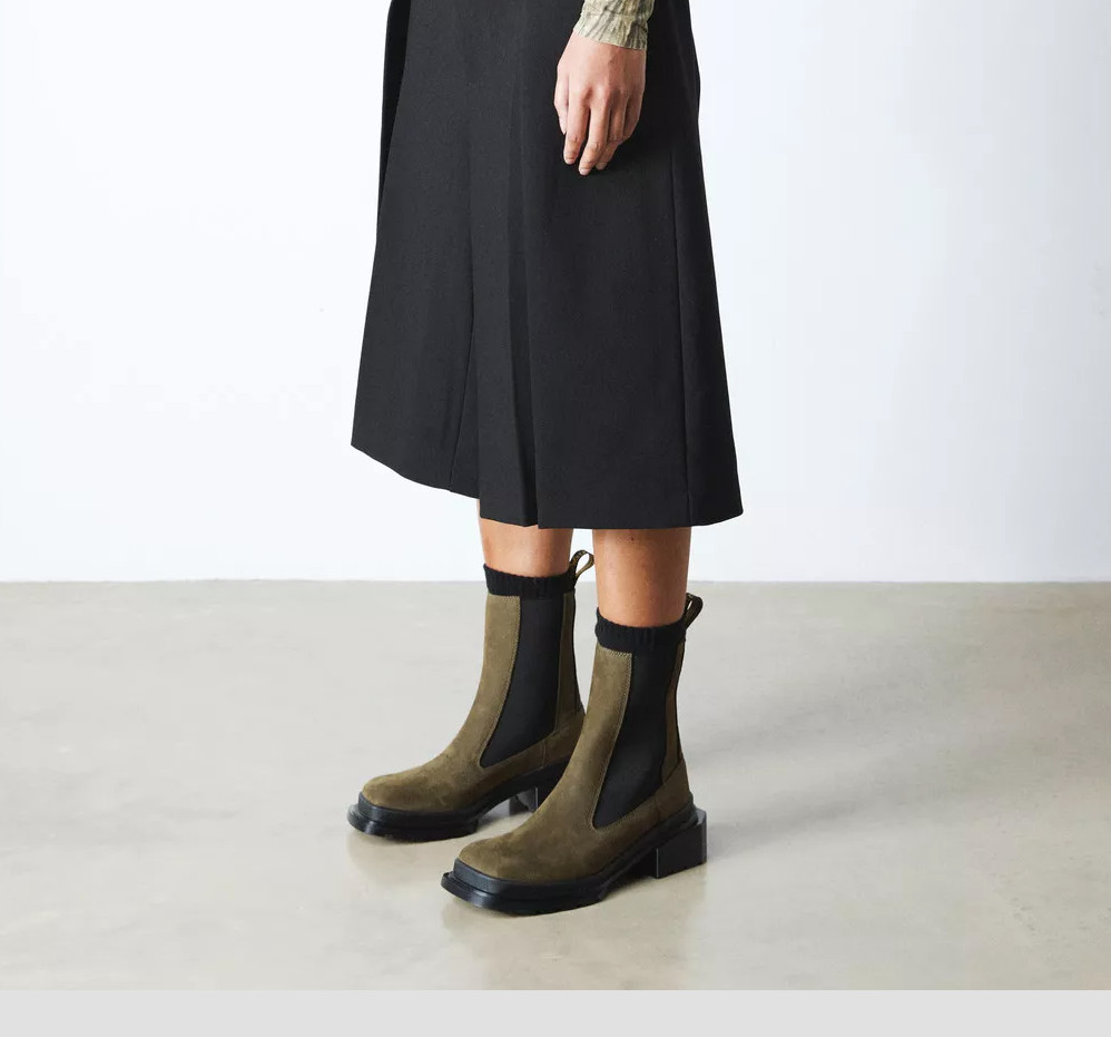 Dr Martens MAYBOLE SQUARE TOE TALL CHELSEA BOOTS MSRP$260 GORGEOUS & CHIC