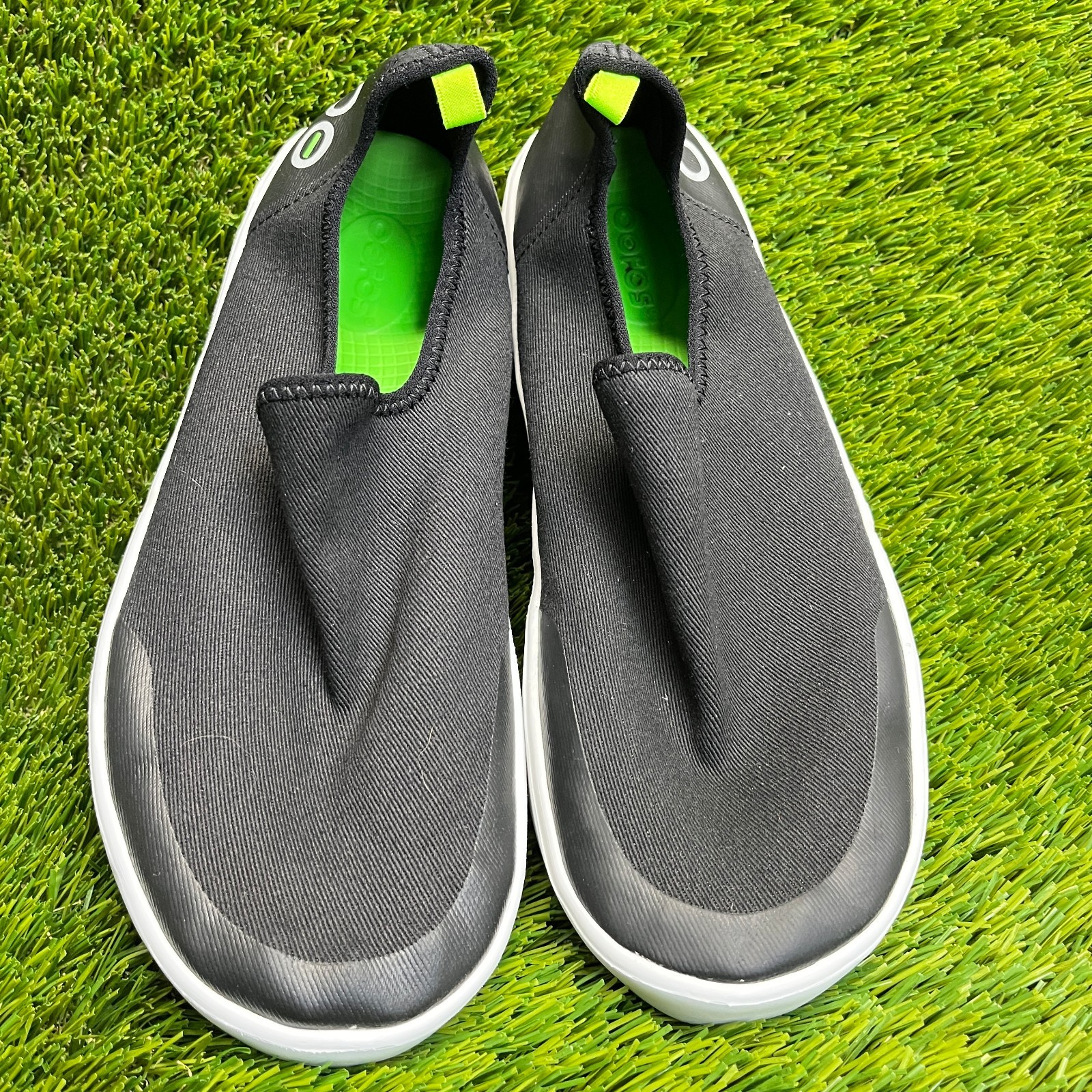 OOFOS OOmg eeZee Low Womens Size 9 Black Casual Walking Slip On Recovery Shoes