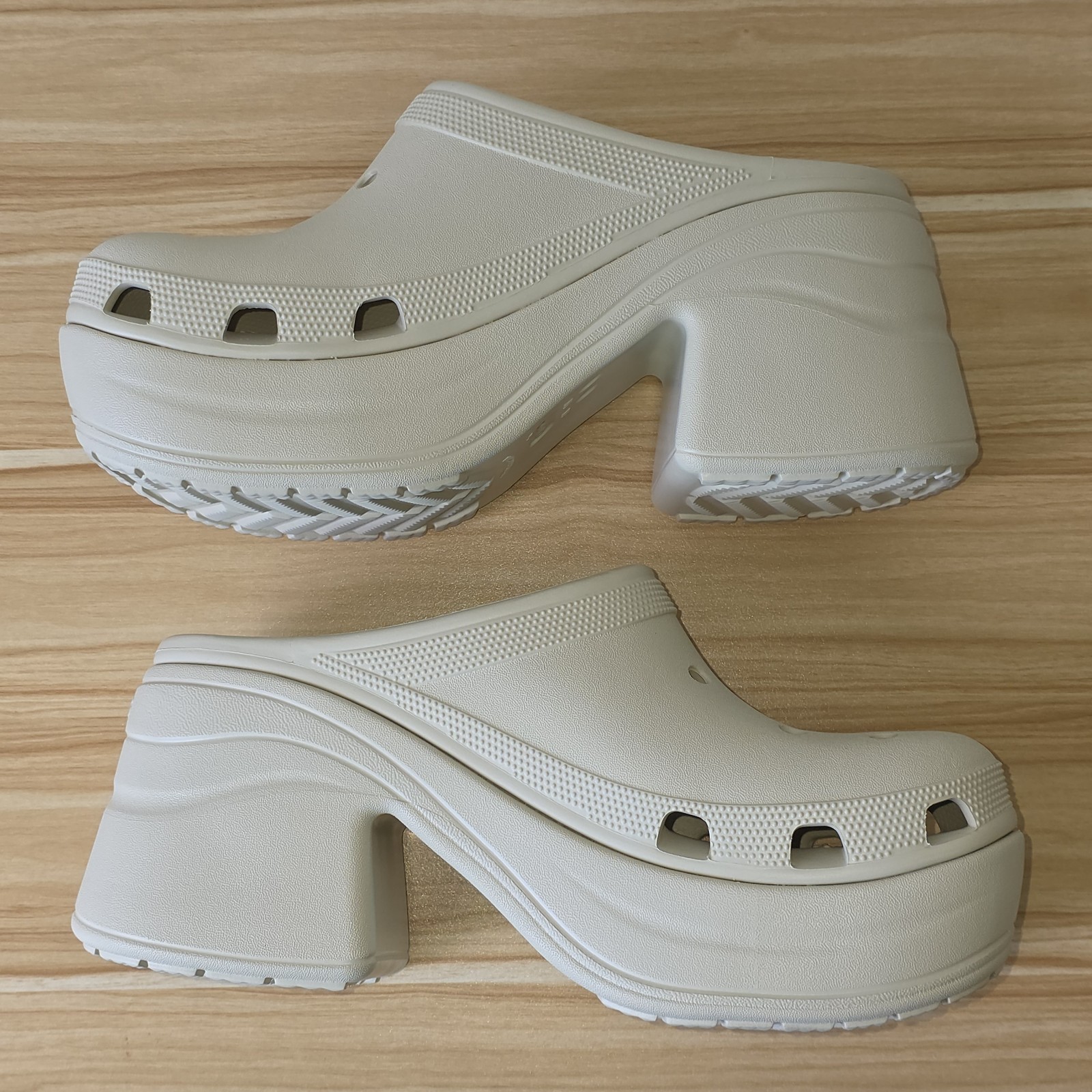 CROCS SIREN PLATFORM CLOGS Heeled Beige Bone High Heel Sandals Size M 9 / W 11