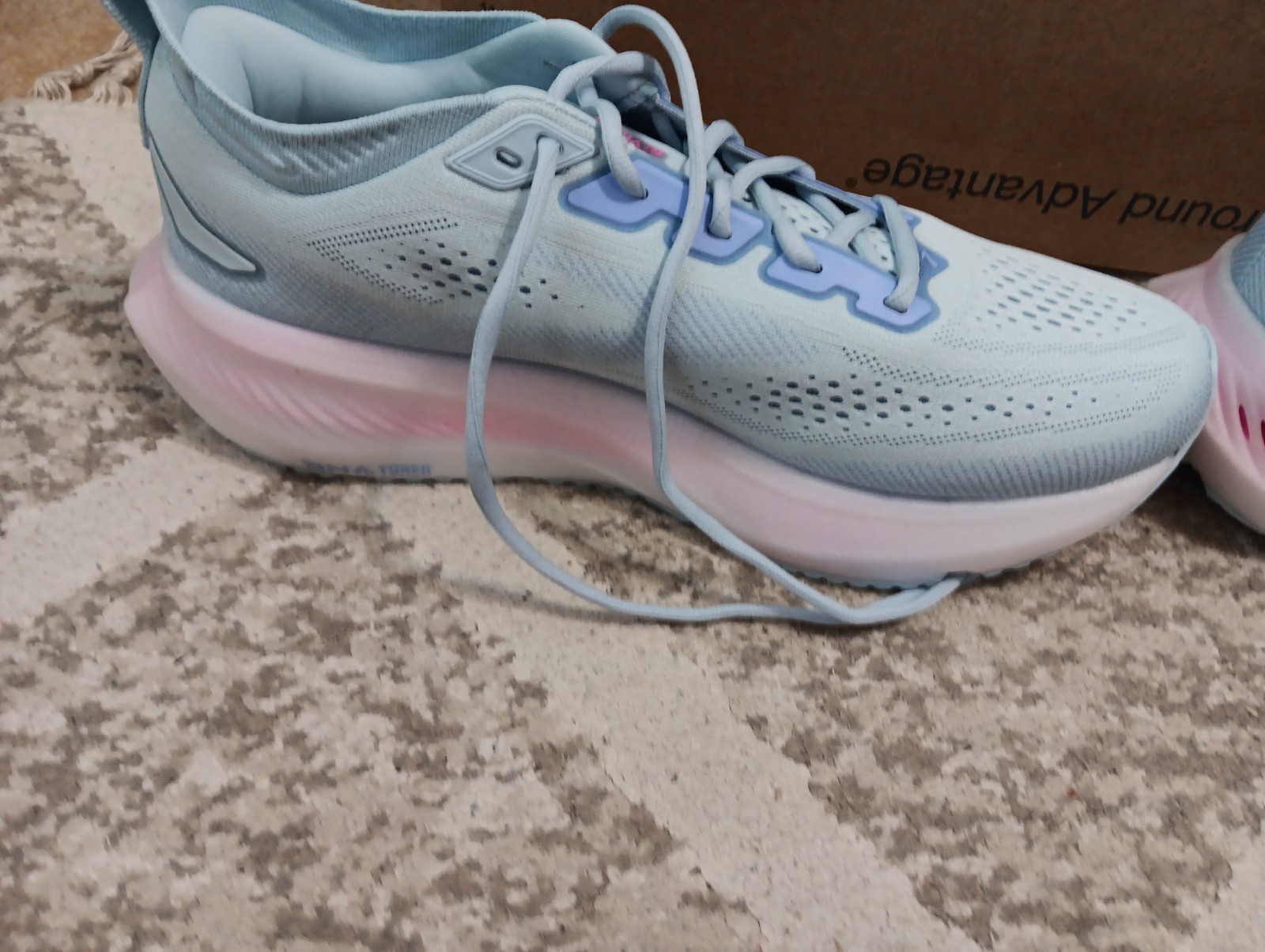 Brooks Womens GLYCERIN 23 Skyway Blazing Bell Pink Size 11B Medium 1204651b475