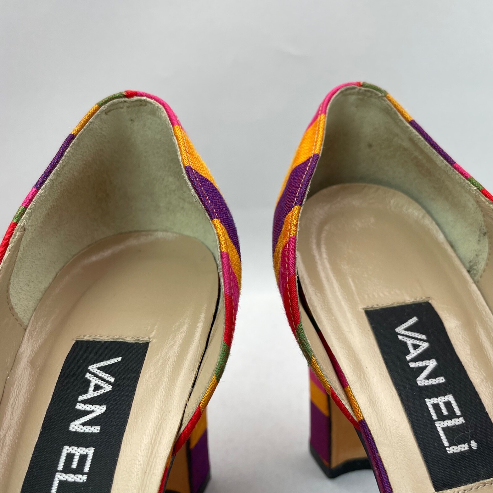 Vintage Vaneli D’Orsay Open Toe Striped Fabric Heels Vero Cuoio 3 1/4″ Heel 8 M