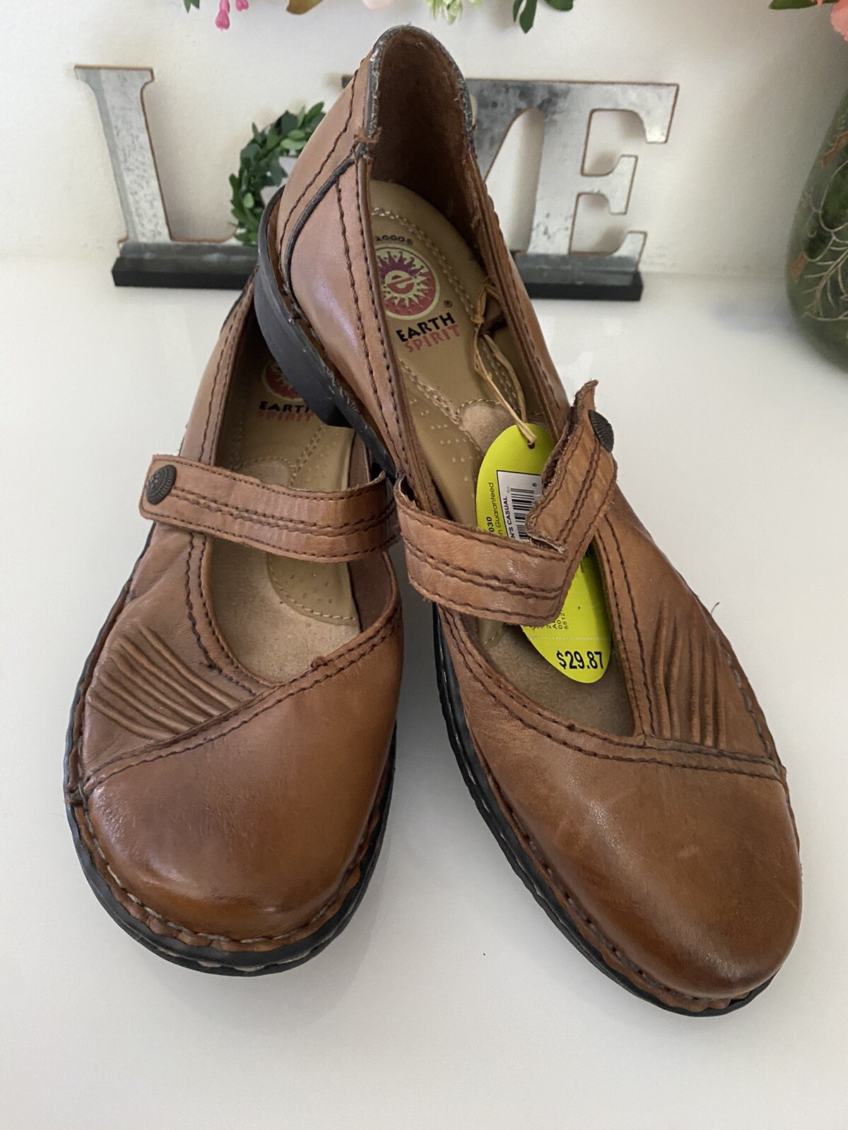 Earth Spirit Tabitha Shoes Brown Comfort Leather Right Shoe Sz 7 Left Shoe Sz 8
