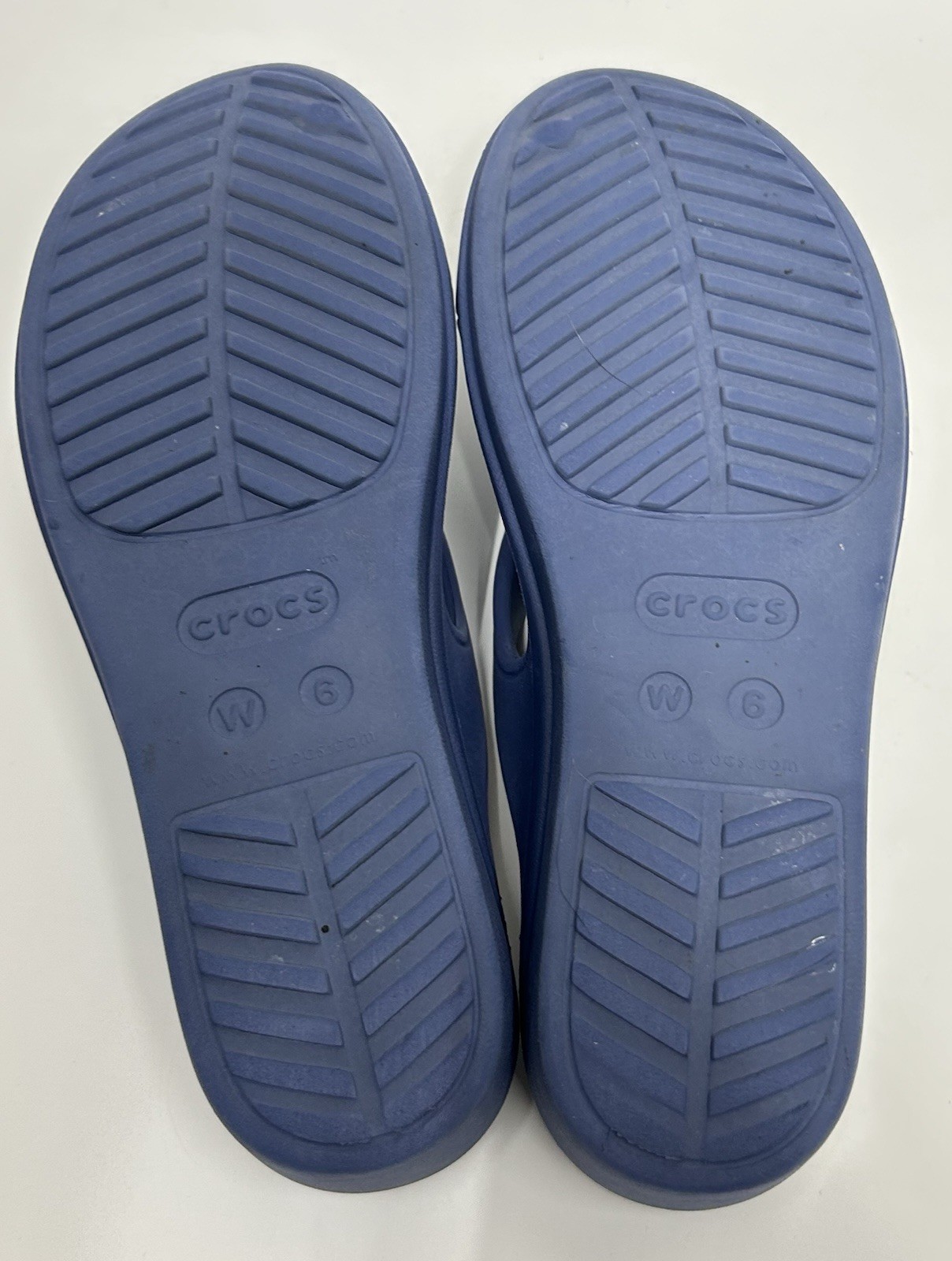 Crocs Sanrah Wedge Slide Sandals Womens Size 6 Periwinkle Comfort Water Friendly