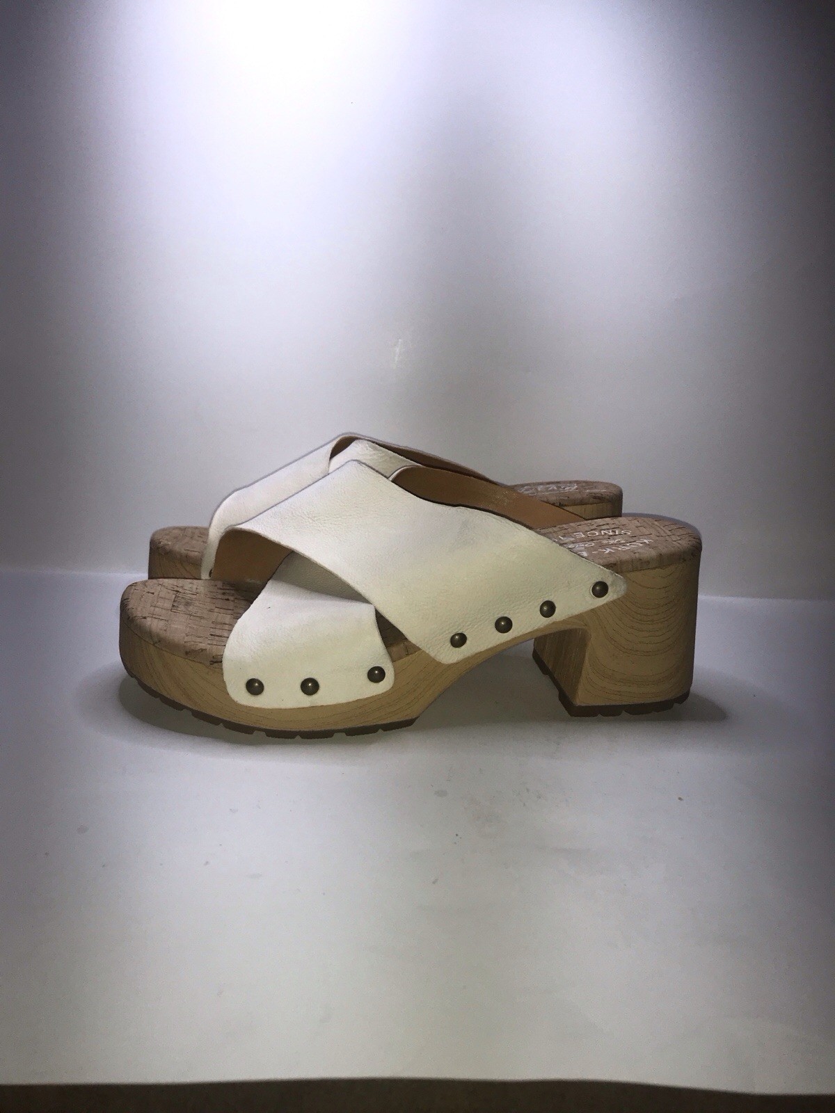 KORK-EASE White Leather Crisscross Strap Slide Sandals Women’s US 9 Casual