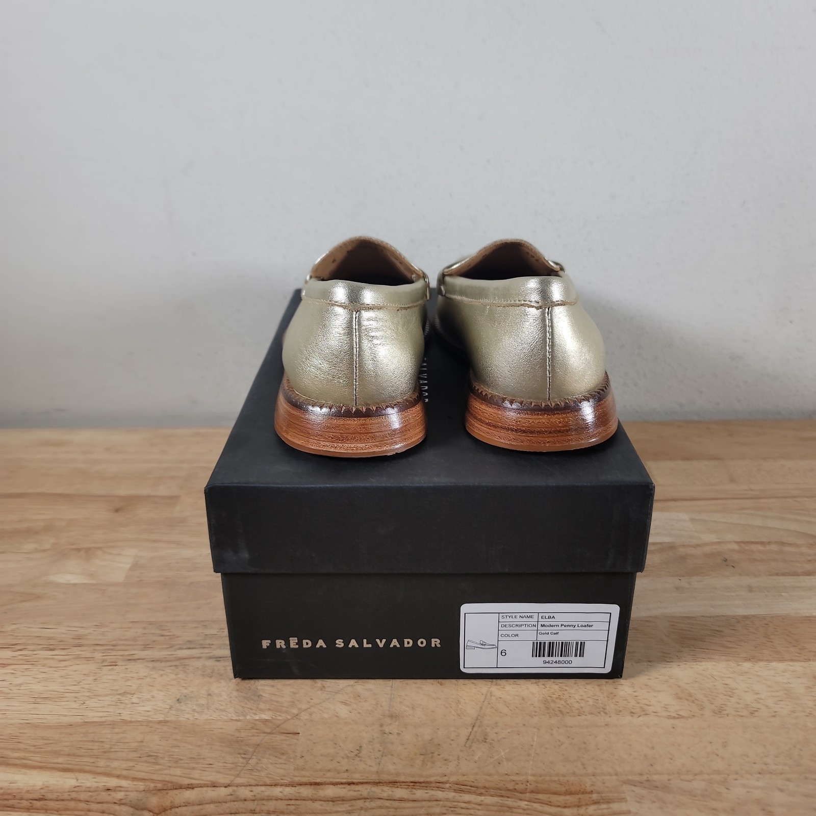Freda Salvador Elba Modern Penny Loafer Gold Calf Size 6 New