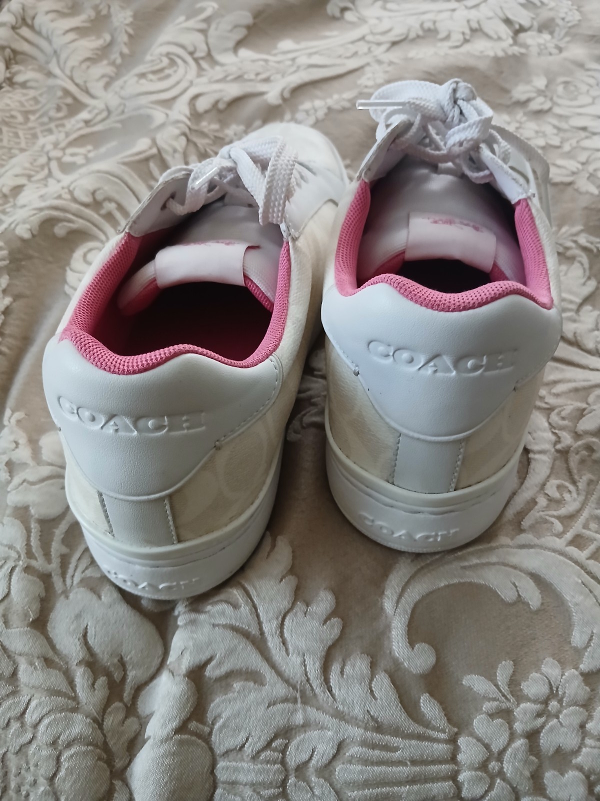 COACH 7Women Shoes Optic White Signature Canvas Clip Low Top Sneaker CH098
