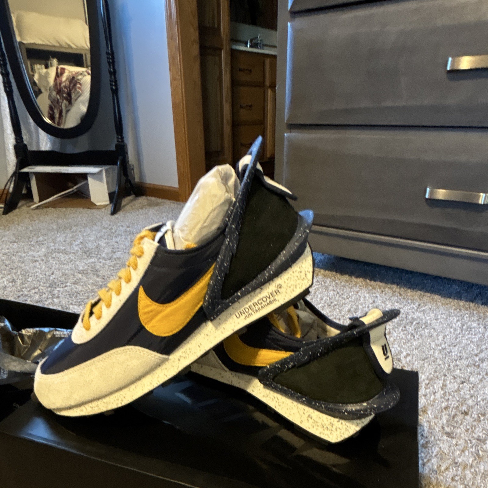 Nike x Undercover Daybreak Obsidian/Gold Dart/Sail Low Top Sneakers CJ3295-400