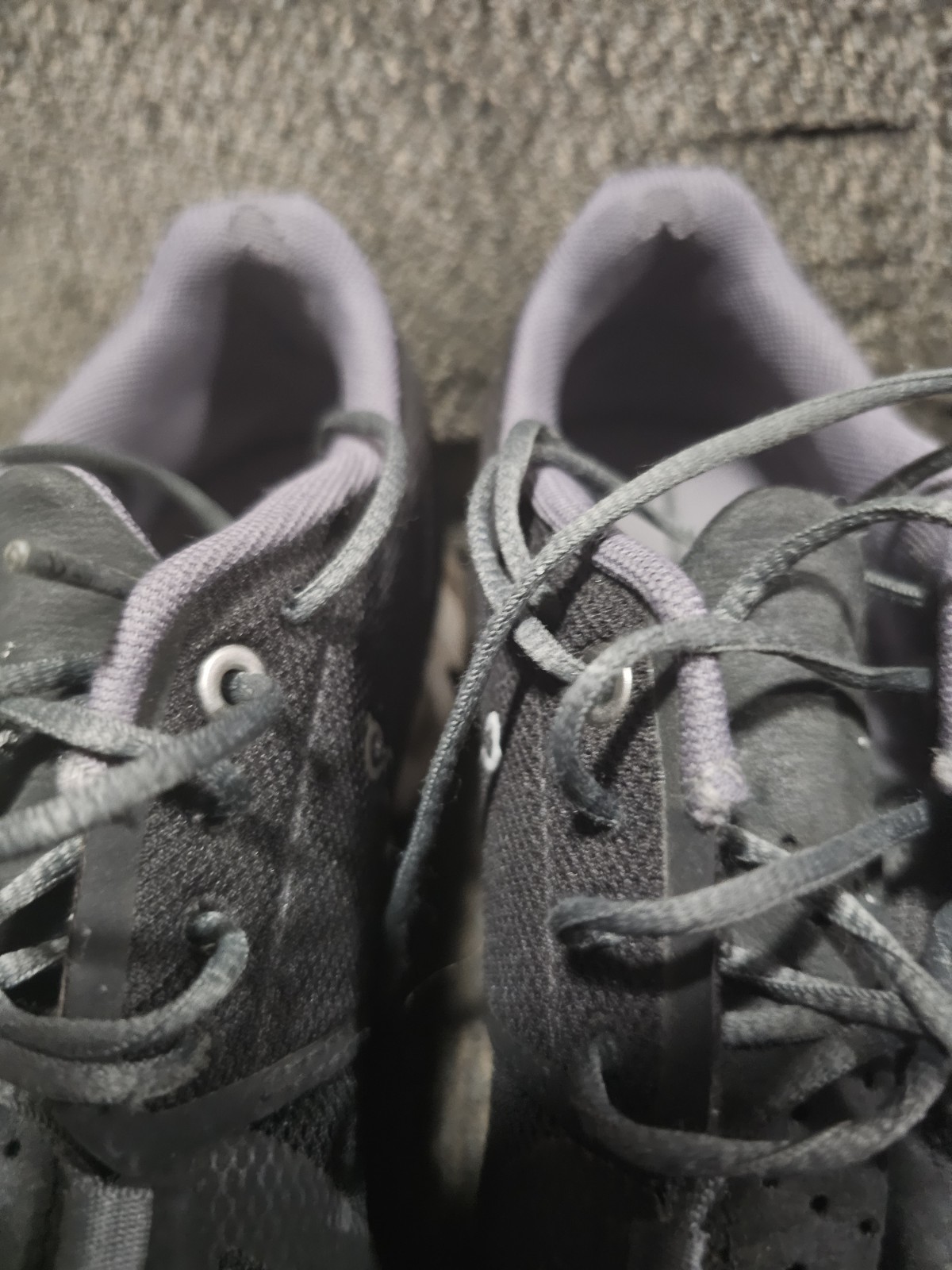 On Cloud 5 Womens Size 9 Black White Athletic Running Walking Shoes Sneakers