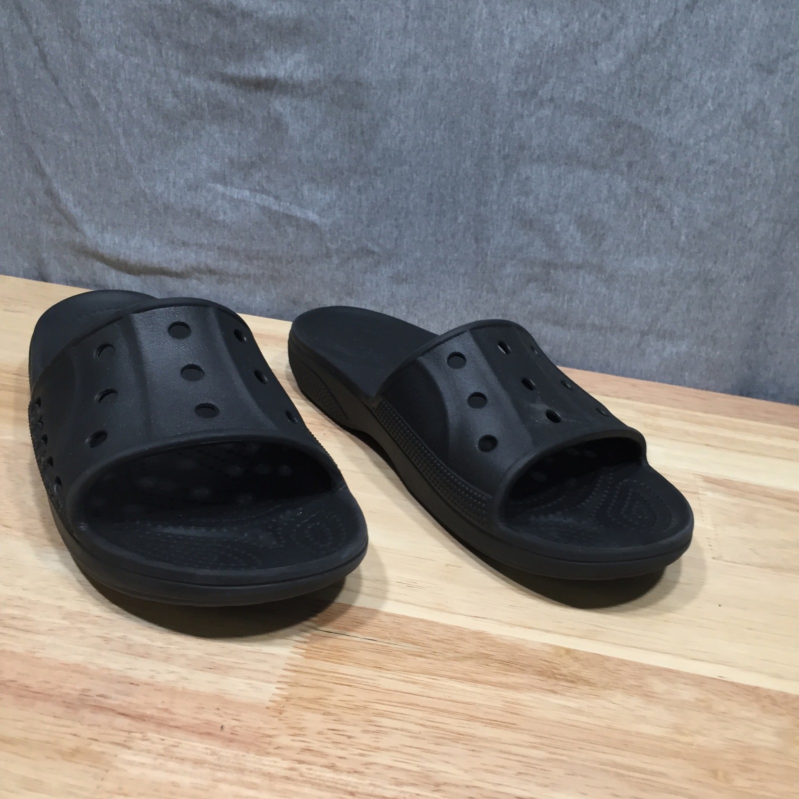 Crocs Womens Slides Baya Sandal Comfort Slip On 8 Black Excellent