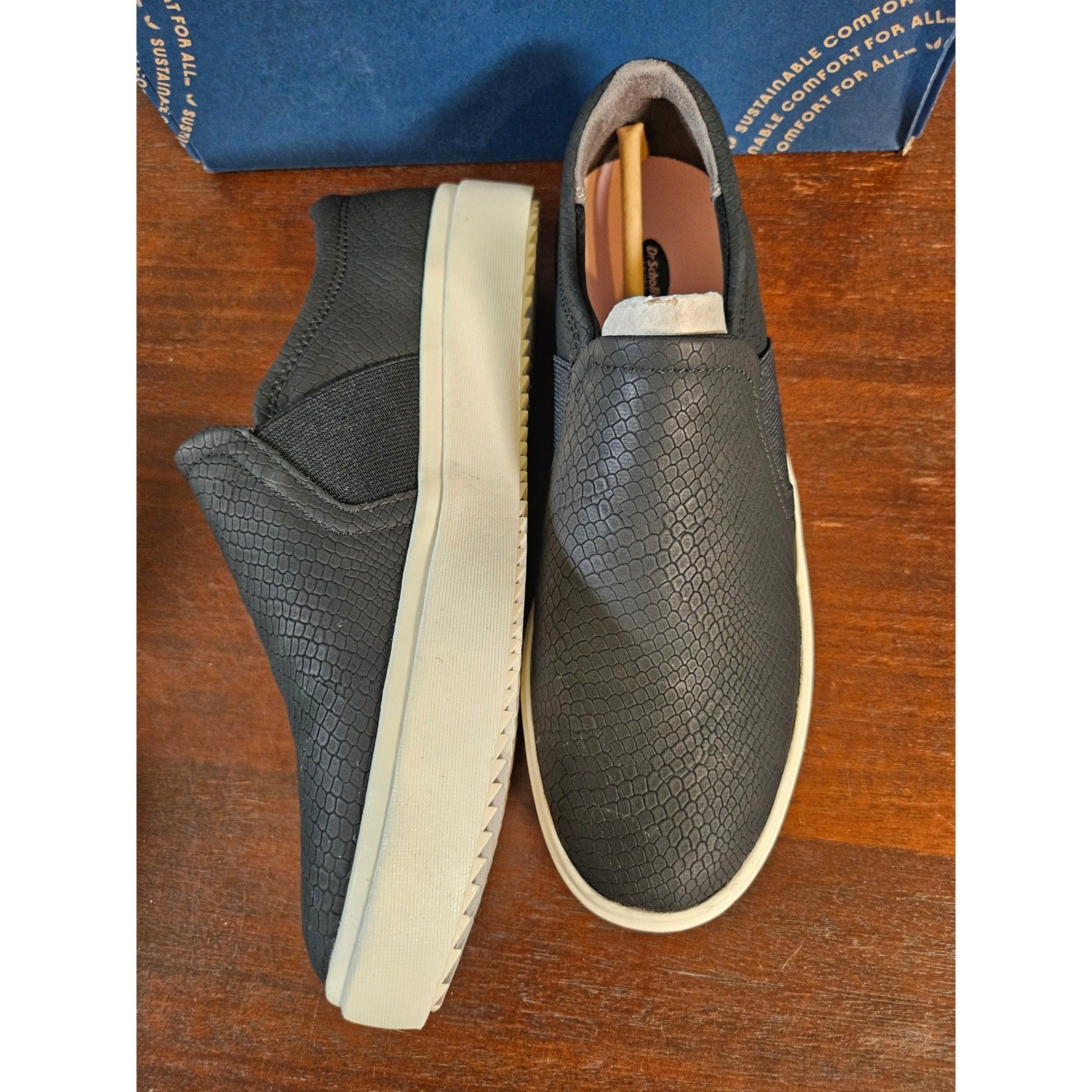 Dr. Scholl’s Slip On Sneakers Womens 7 Black Snakeskin Embossed Madison