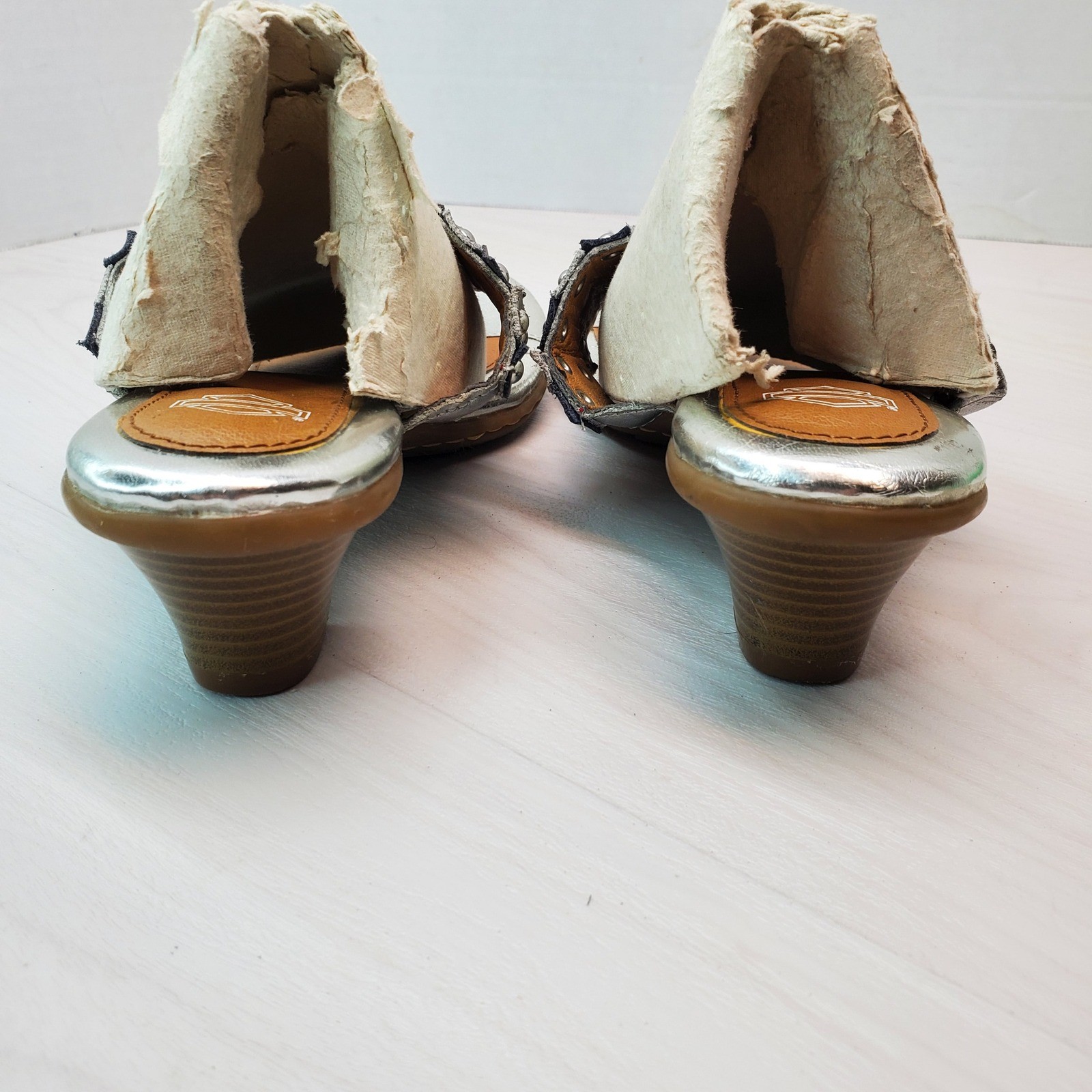 Harley Davidson Silver Embellished Studded Thong Sandals Flat Size 6 Biker Core