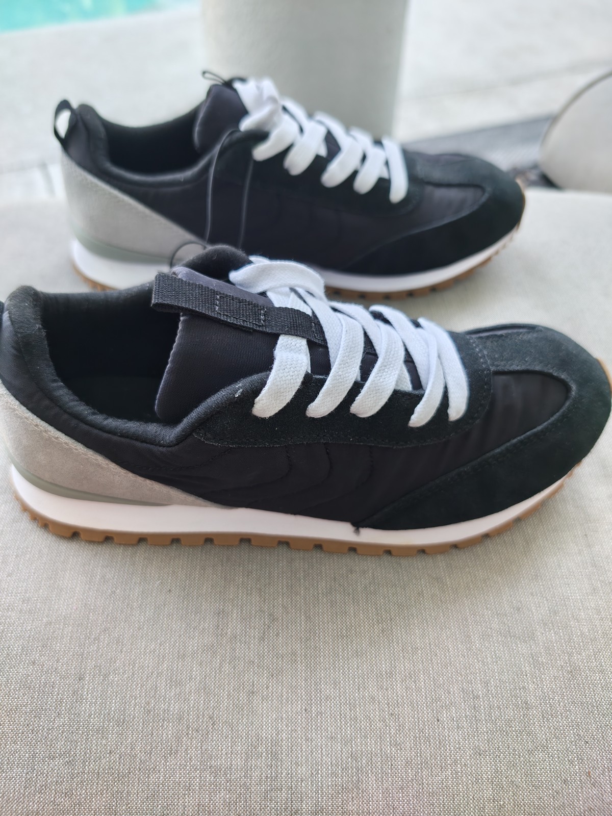 Cat & Jack Women’s Lace-Up Low Top Sneakers Black Gray White Solid Rubber