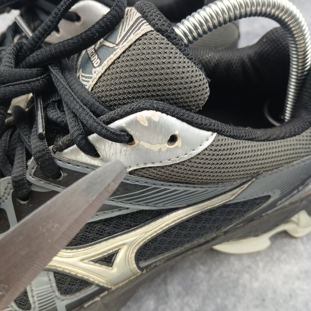 Mizuno Wave Bolt 6 Athletic Volleyball Running Shoes Black Grey Women’s Size 9