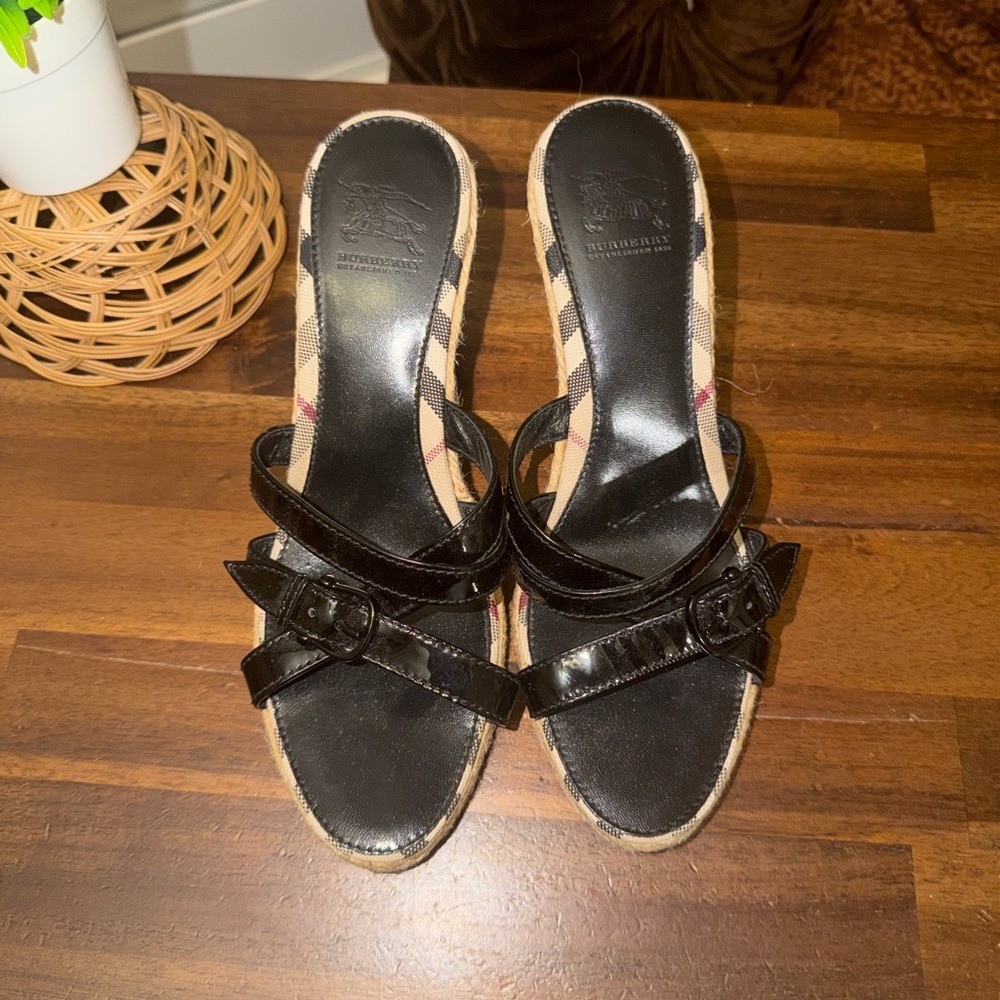 Burberry Nova Check Espadrille Wedge Sandals Black 39