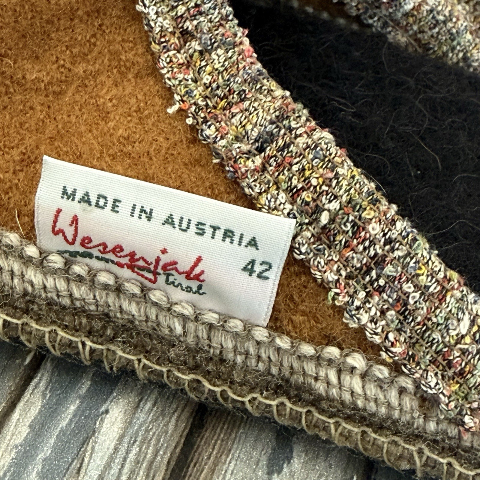 Wesenjak Tirol 100% Boiled Wool Slippers Brown Austria Size 42 US 10.5