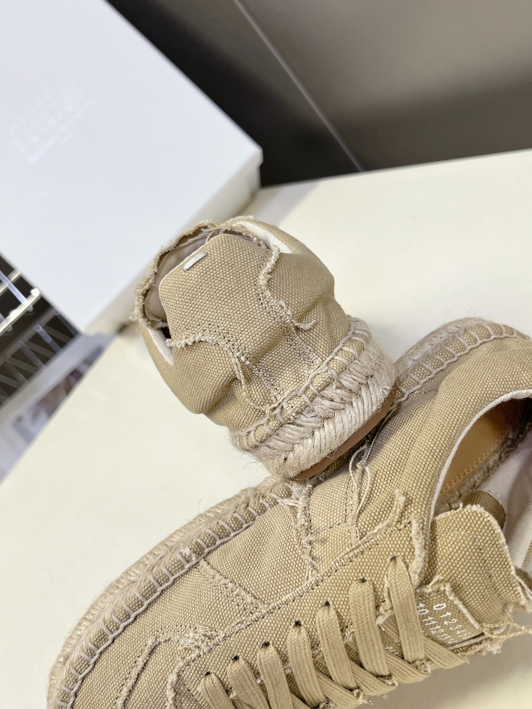 Gray Maison Margiela Raffia Upper Lightweight Daily Fashion Trainers🔥