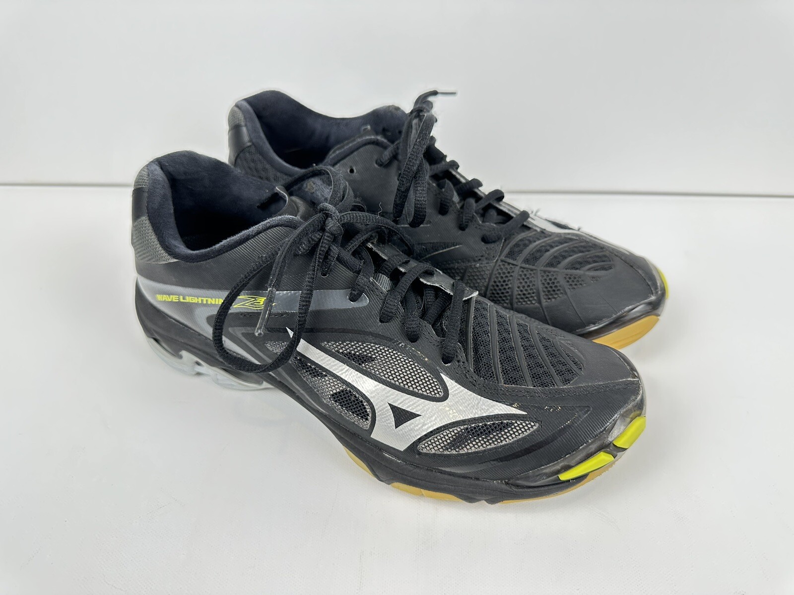Mizuno Wave Lightning z3 Volleyball Shoes – Women’s Size US 7 – Black/Silver
