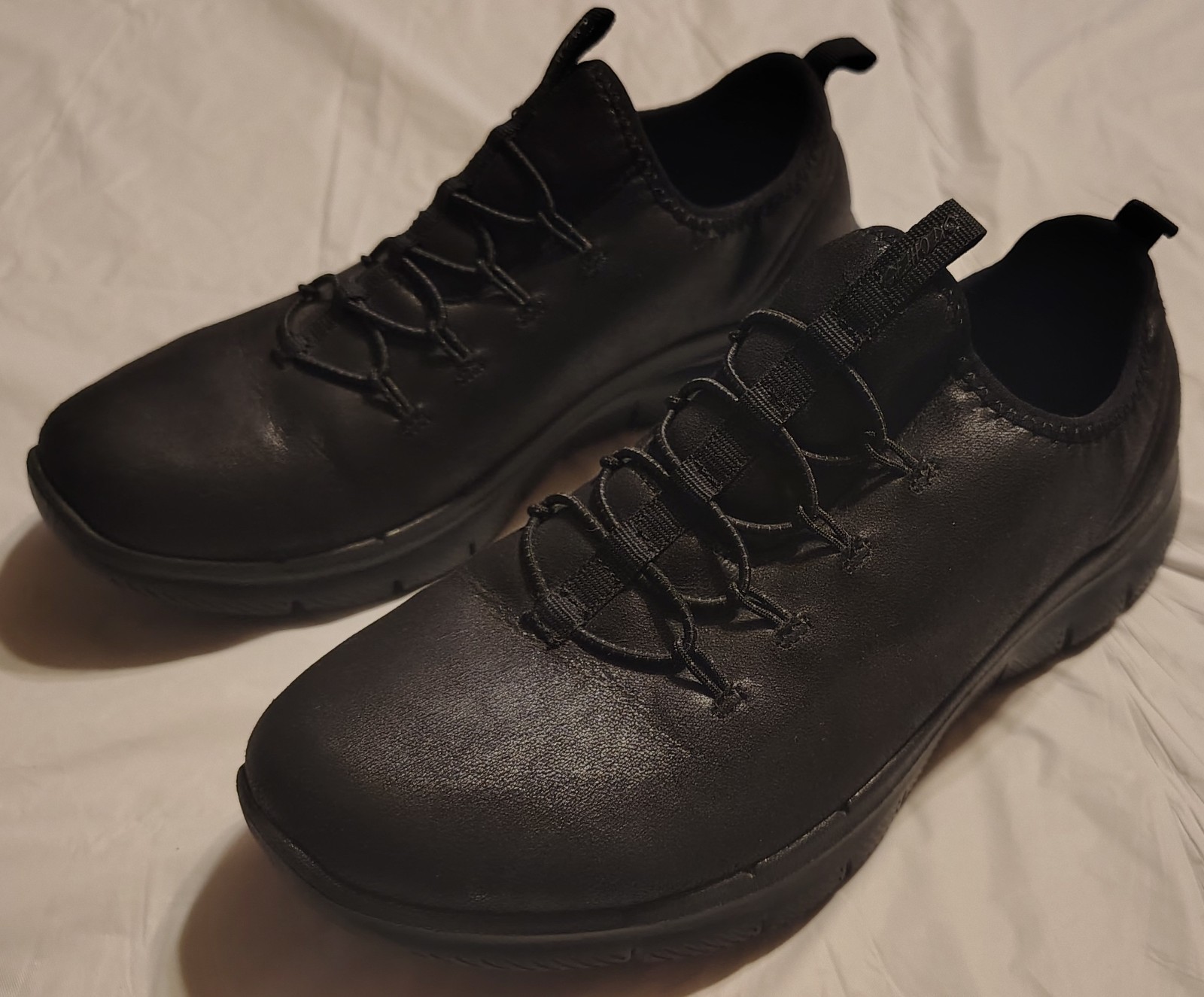 Skechers Dual-Lite Air Cooled Memory Foam Ladies Sneakers Size 7.5