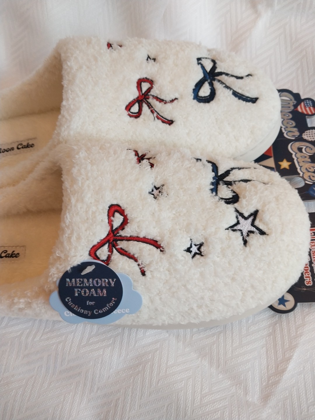 Patriotic USA Slippers Stars Ribbons Red White Blue Moon Cake Women’s 9-10 L NEW