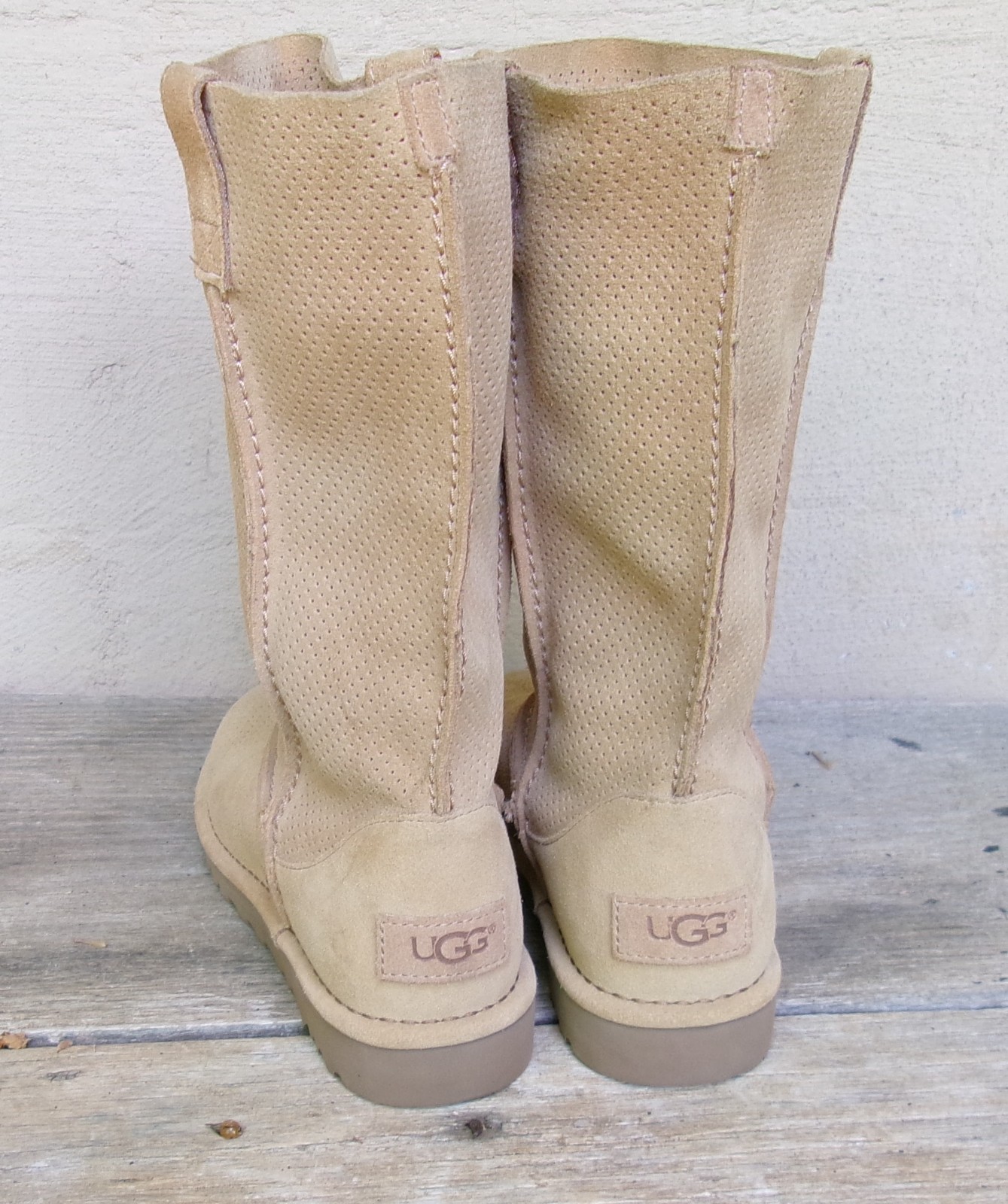 UGG Classic Unlined Light Brown Suede Tall Perforated Boots NEW Size 7