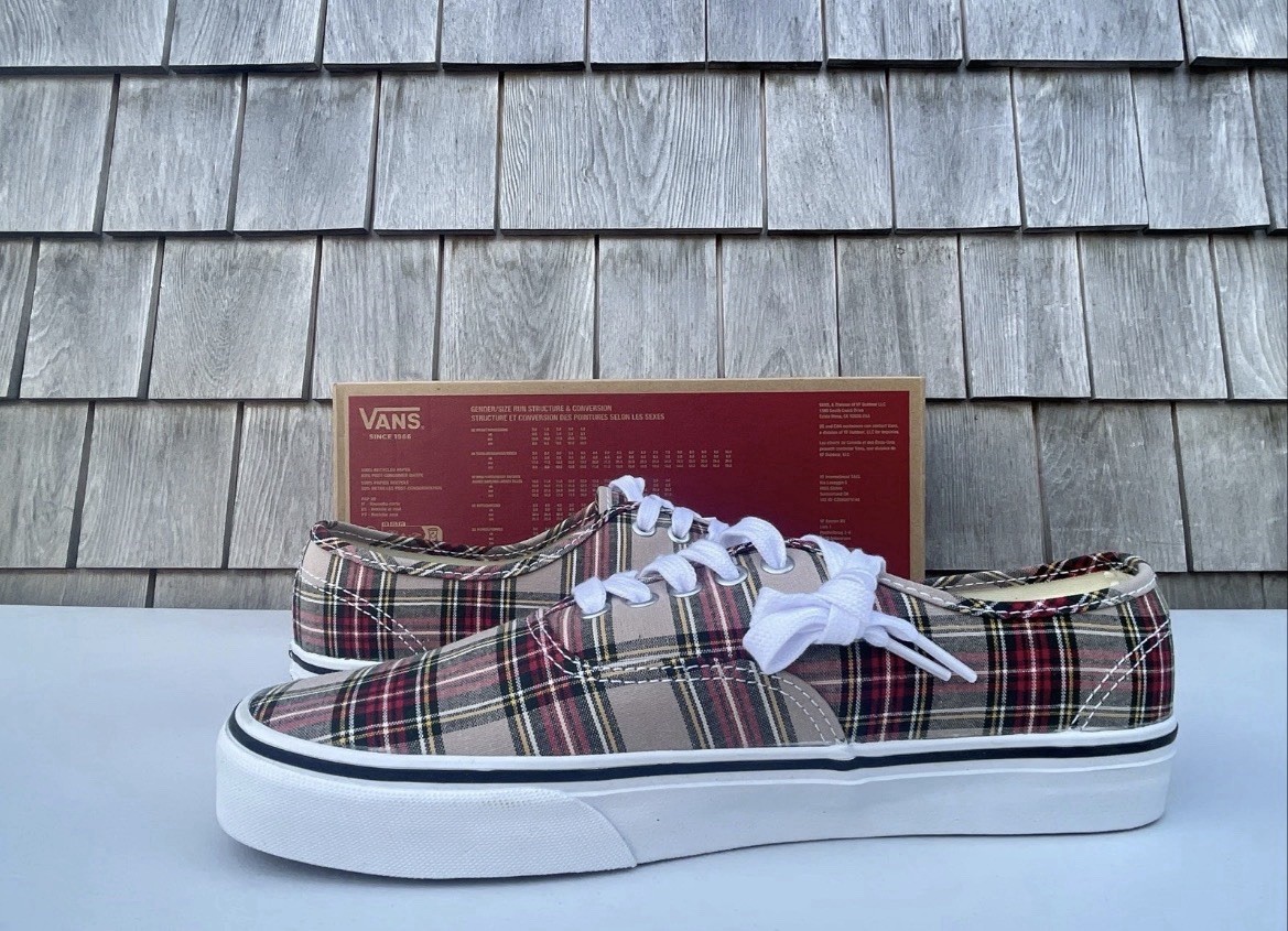 Vans Authentic Shoes Plaid Red White Low Top Skate Sneaker Women’s Size 7.5 NEW