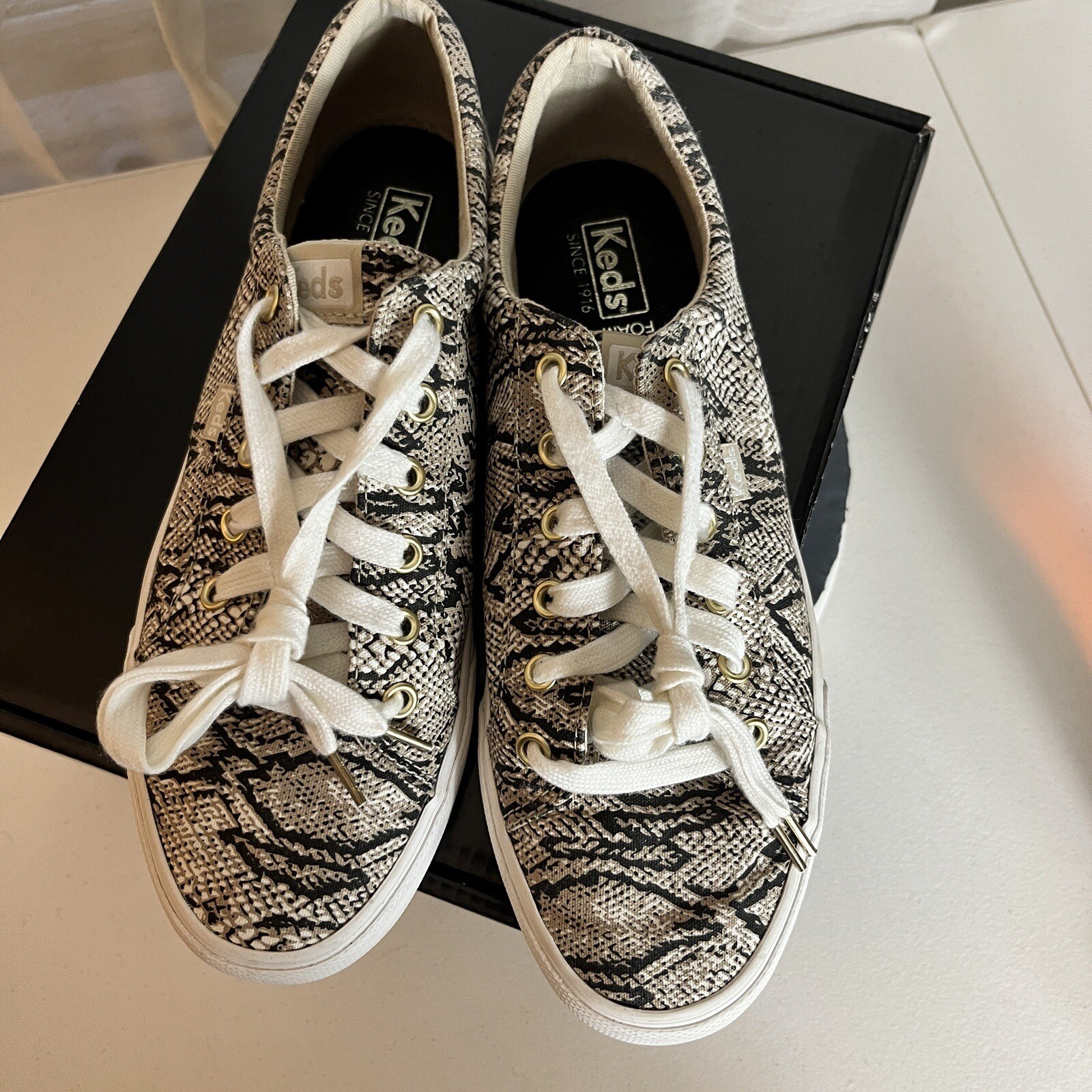 Keds Jump Kick Sneakers Womens Size 9.5 Python Snake Print Canvas Lace Up EUC!