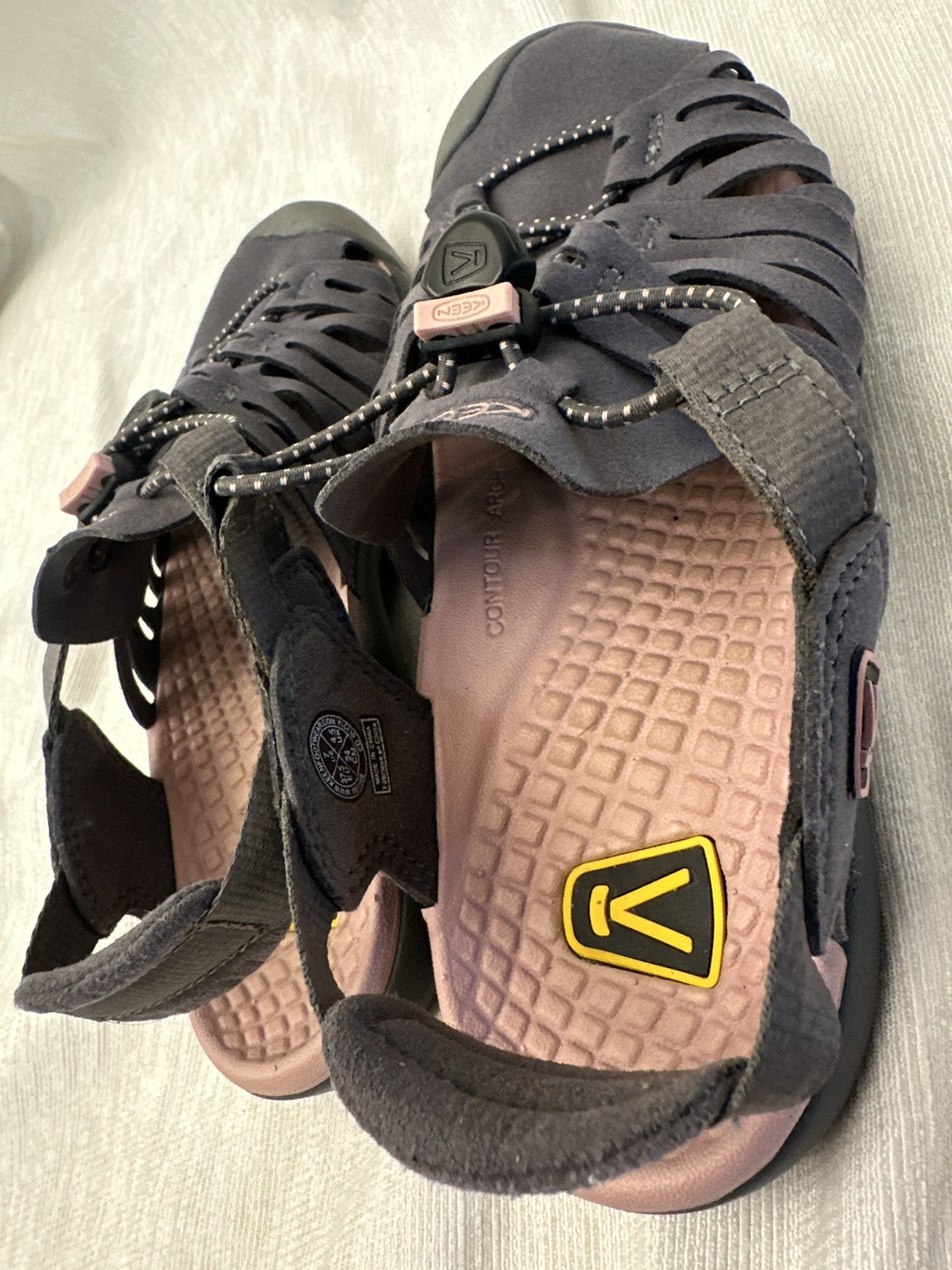 Keen Cypress Sandals Gray Pink Women’s Size 7