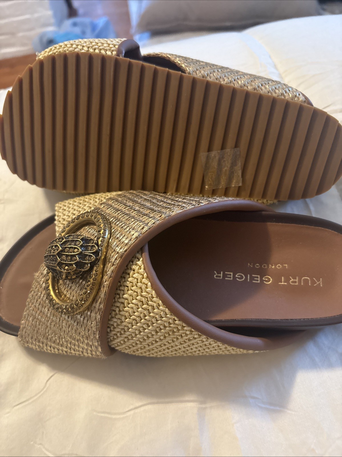 Kurt Geiger London Gold Sandals Size 6.5