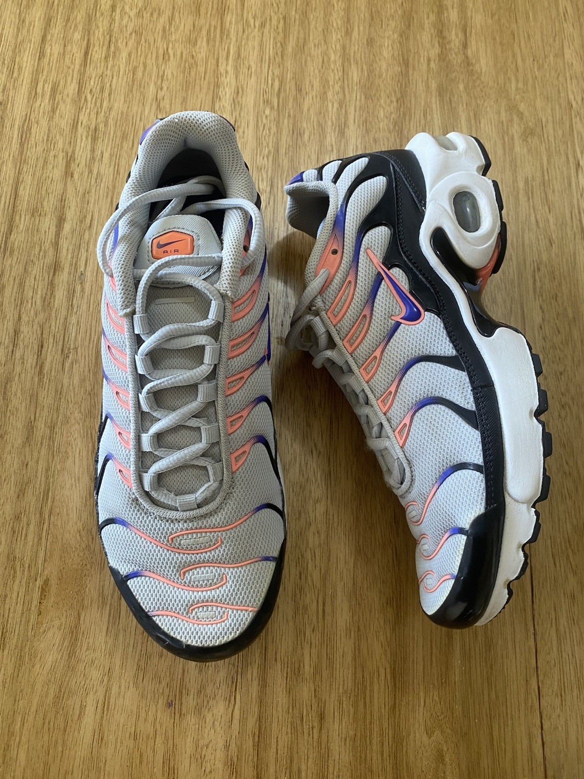 Air Max Plus Tuned TN (GS) Platinum Violet Lava Trainers 718071 007 W8.5 / 7Y